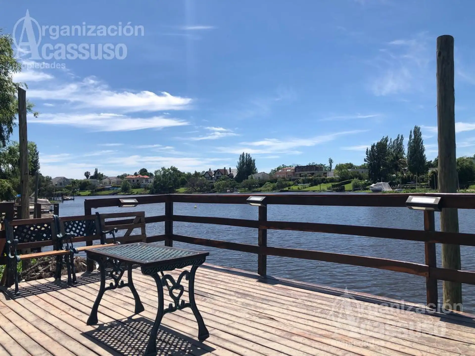 Four-bedroom house in Villanueva, Tigre