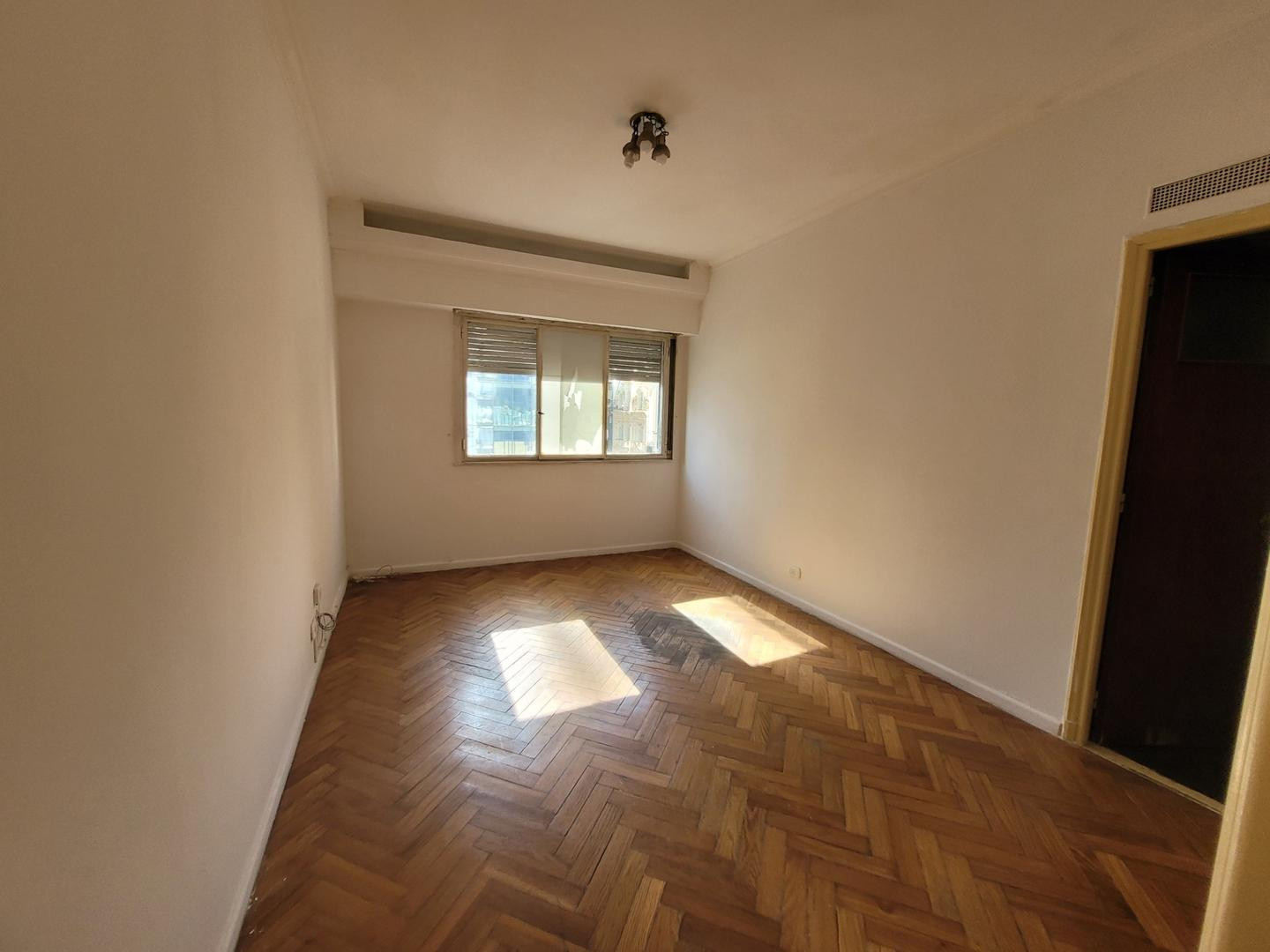 Monoambiente al frente apto profesional en San Nicolás