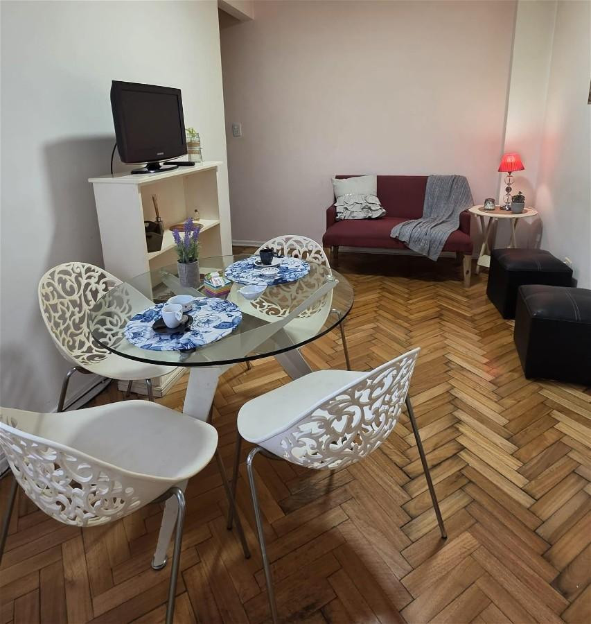 Apartamento de dois ambientes para locação temporária em Recoleta