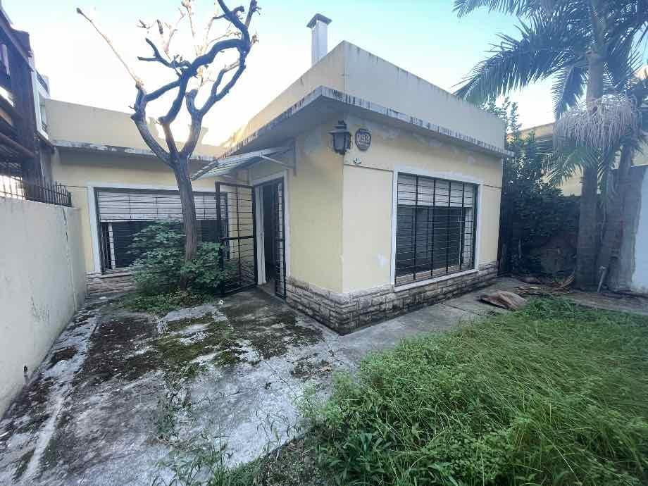 PH de 2 dormitorios para uso profesional en Merlo Sur