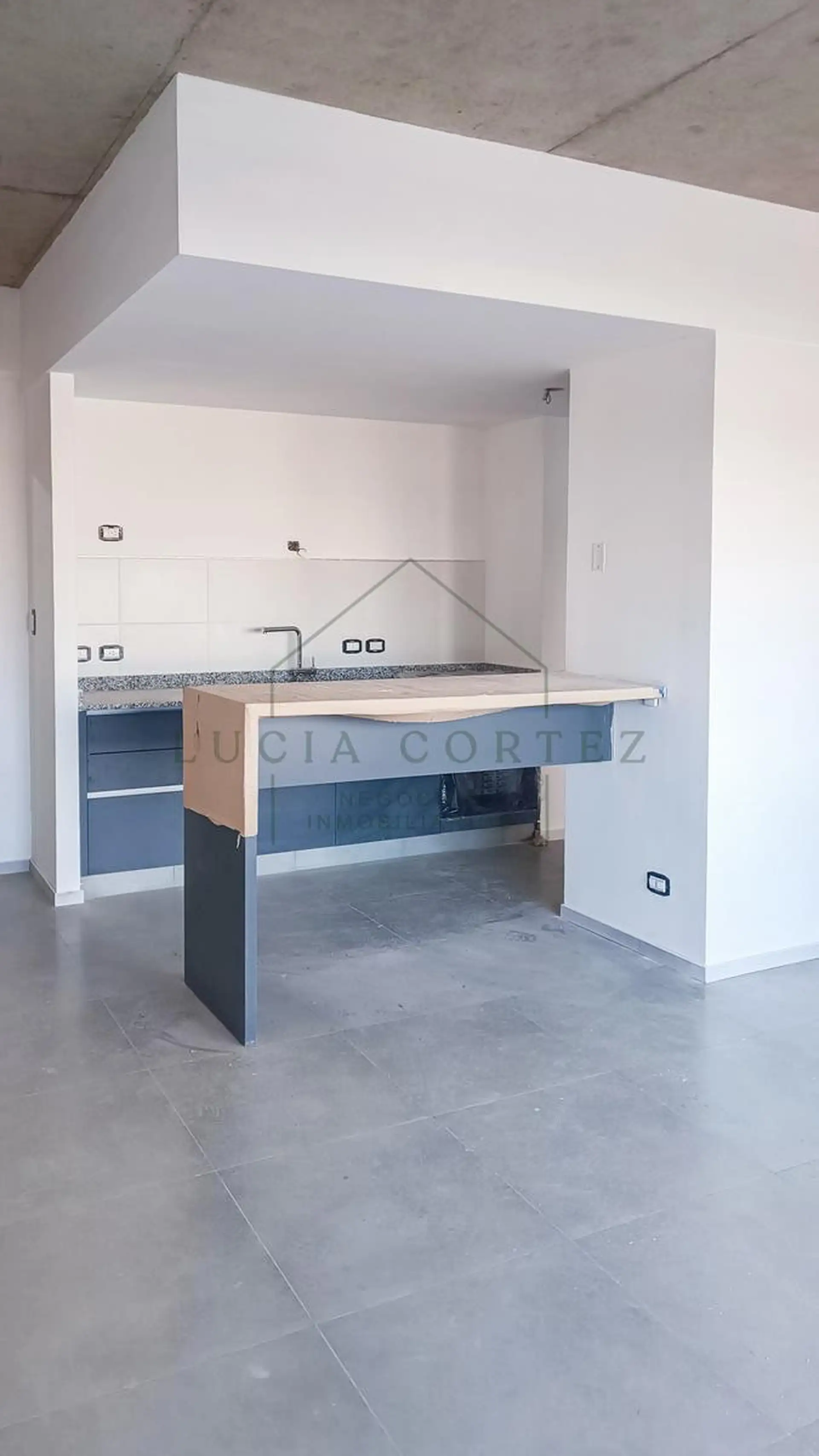 Departamento de 1 ambiente a estrenar con cochera en Villa Martelli