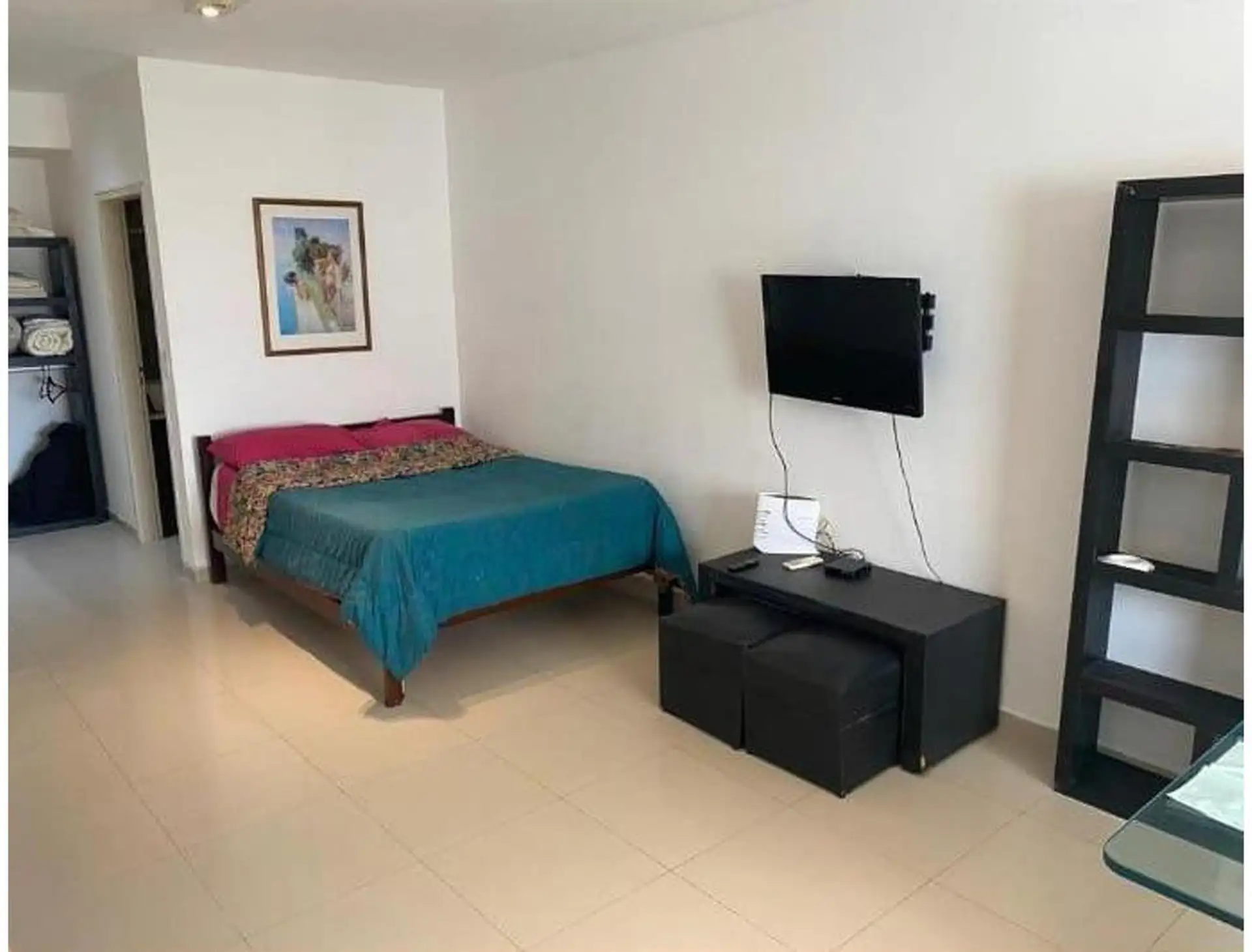 One-bedroom studio apartment in Almagro