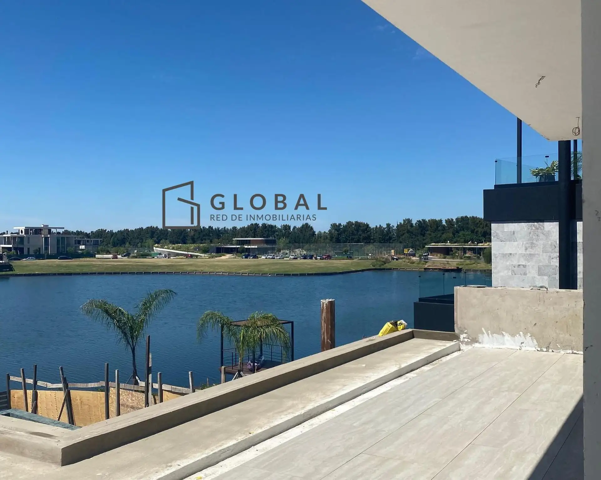 Five-bedroom house in Tigre