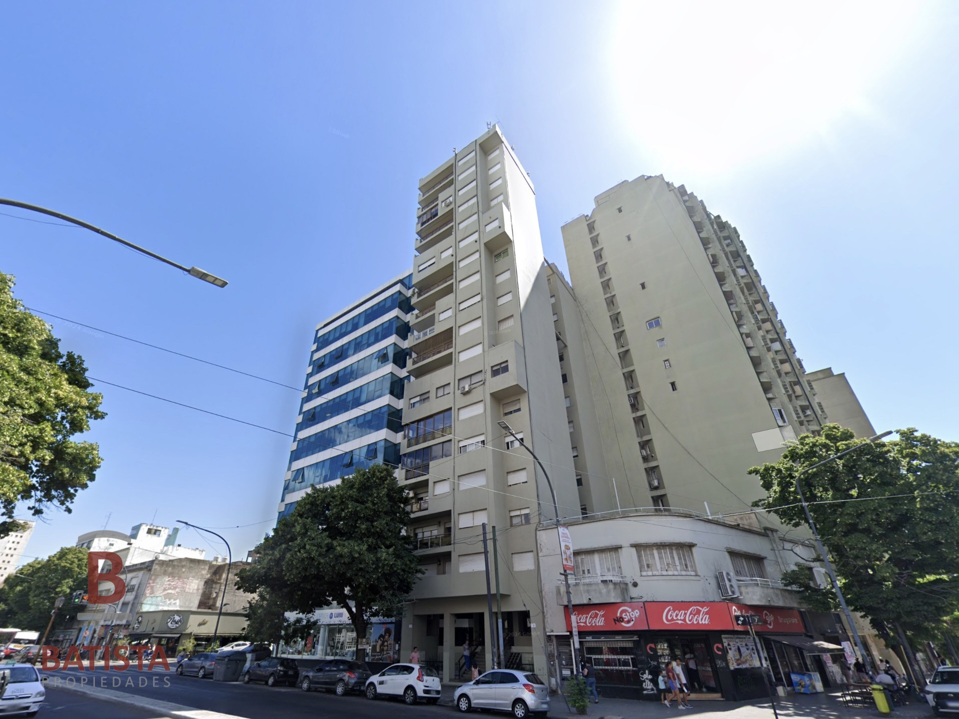 Two-bedroom apartment with study near Plaza Italia