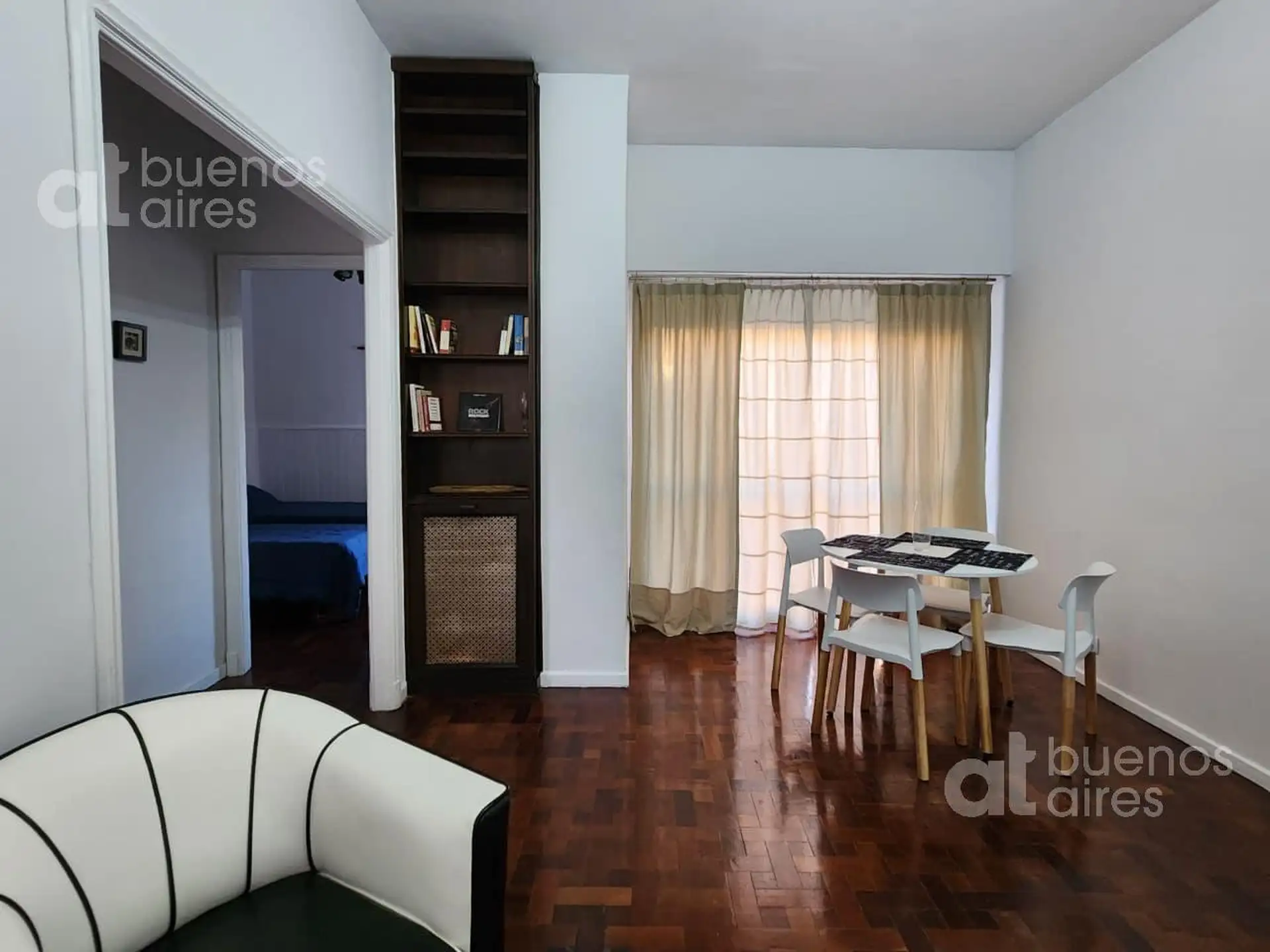 Apartamento de dois ambientes mobiliado em San Telmo