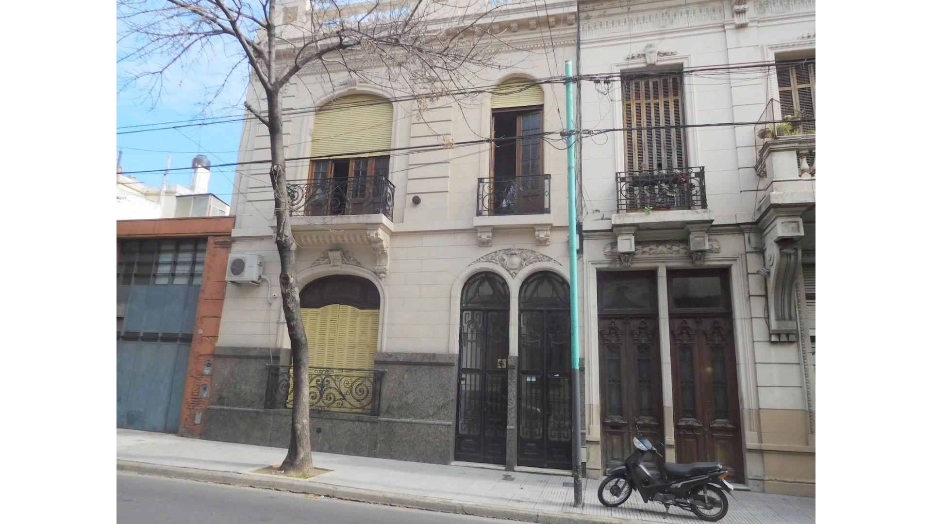 Apartamento comercial ou profissional com 2 dormitórios em Balvanera