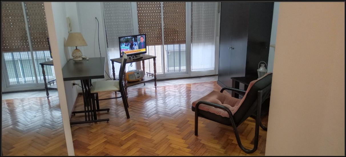 Departamento de 2 ambientes amoblado con 1 dormitorio en Retiro