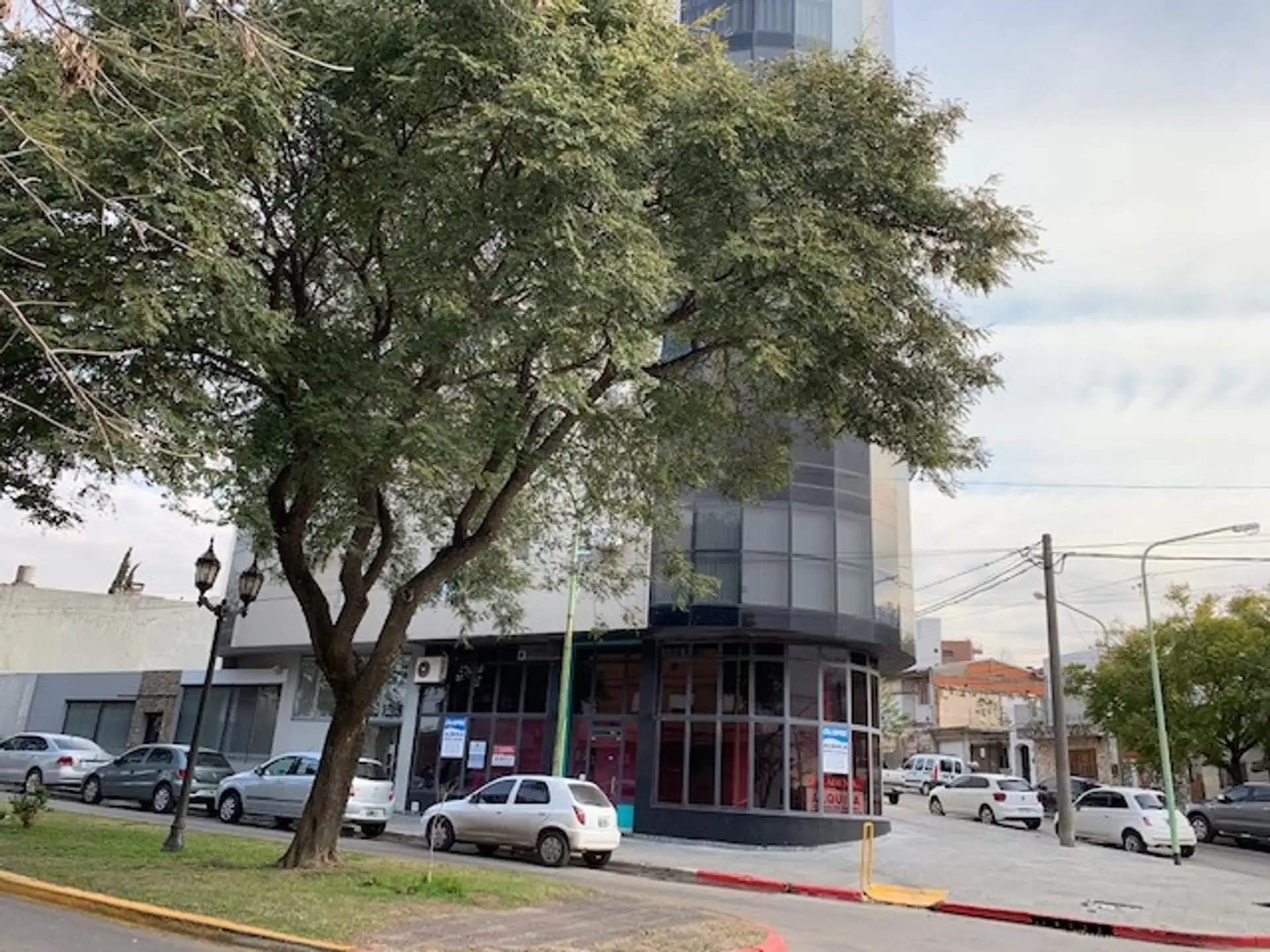 Two-room apartment with covered parking in Campana