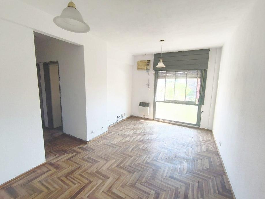 Departamento de 3 ambientes de uso profesional en Quilmes Centro