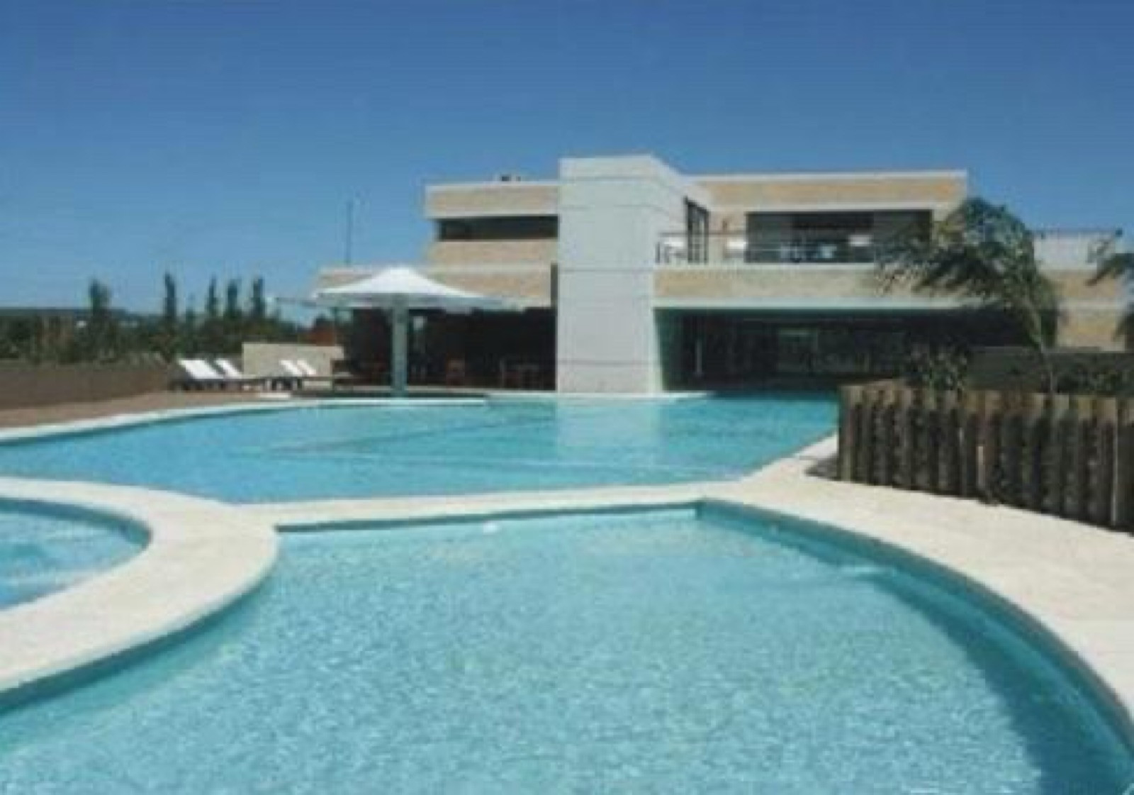 Furnished two-bedroom apartment in Nordelta, Tigre