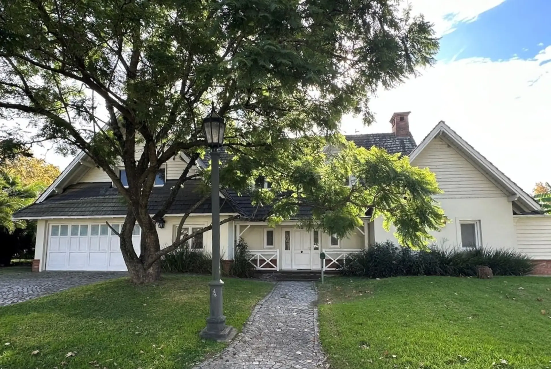 Дом с 4 спальнями в El Talar de Pacheco, Tigre