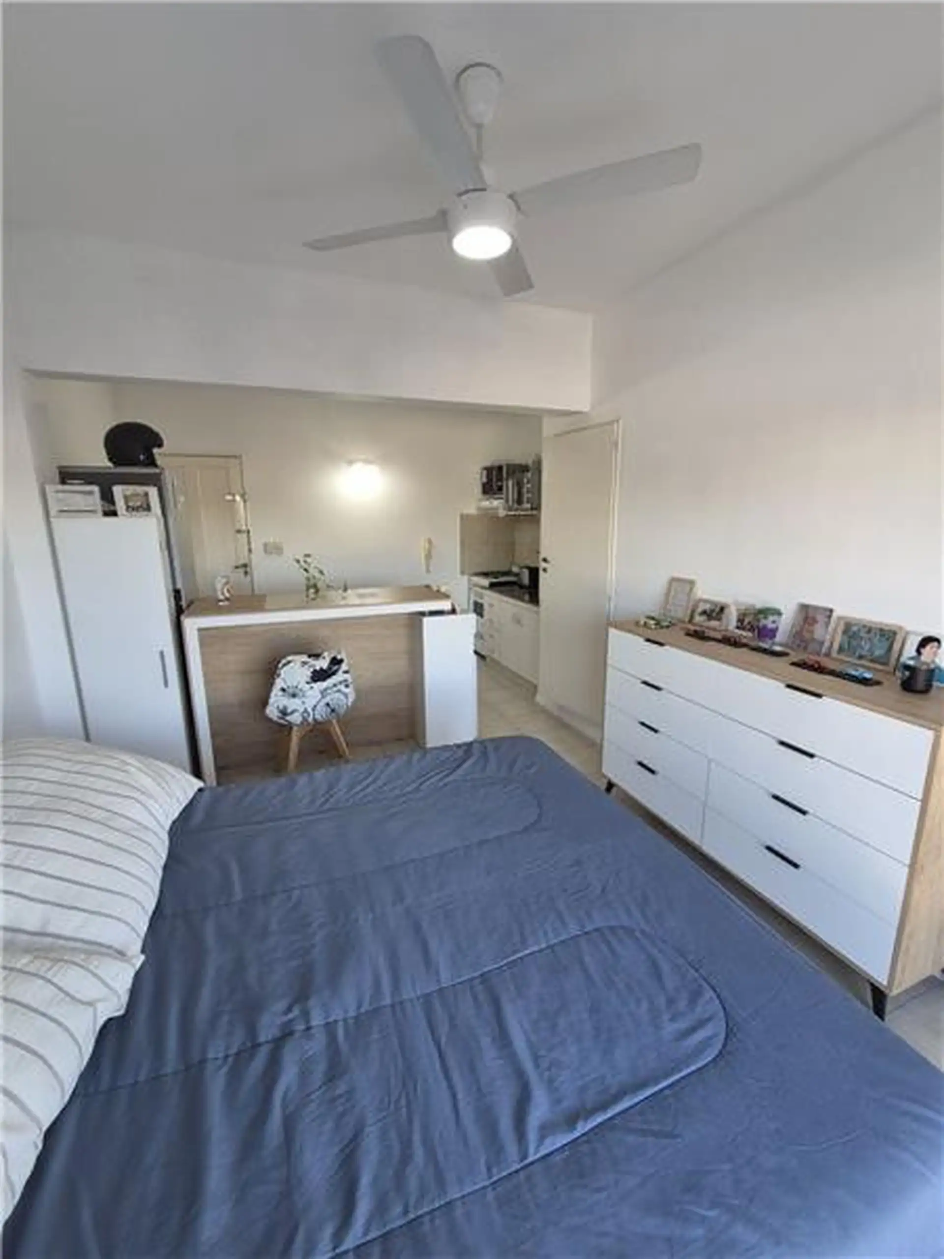 Departamento monoambiente con cochera en Lomas de Zamora Este