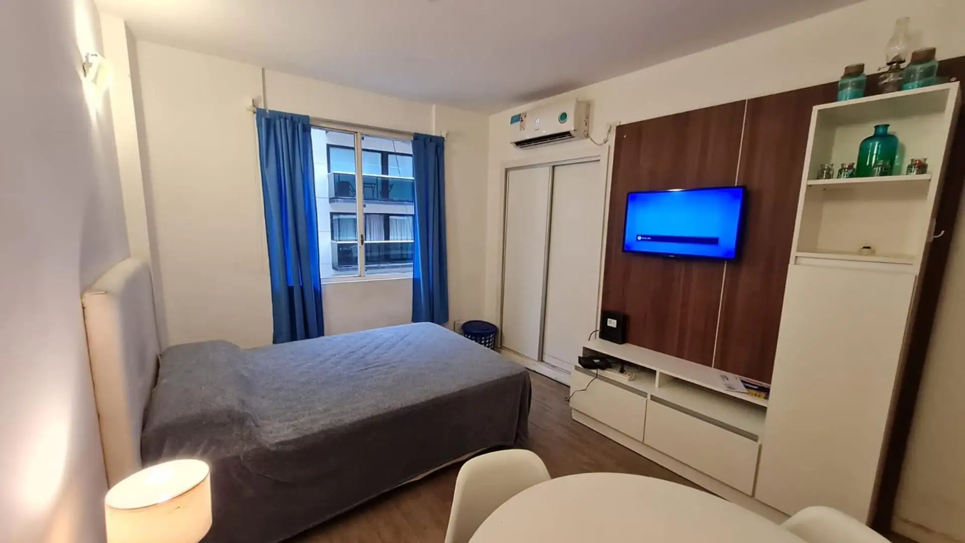 Furnished one-bedroom apartment for temporary rent in Recoleta