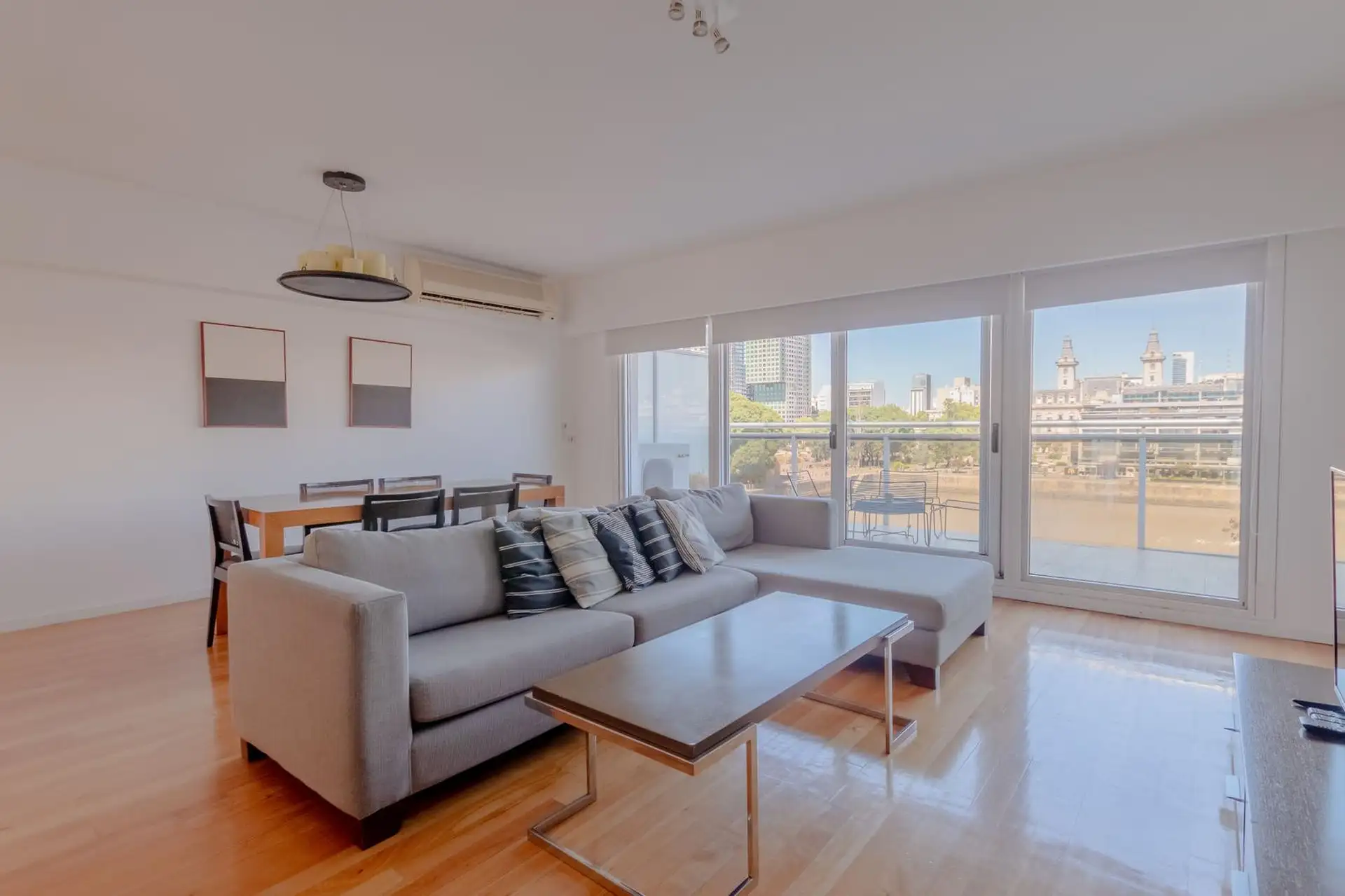 Dúplex de 4 ambientes amoblado en Puerto Madero