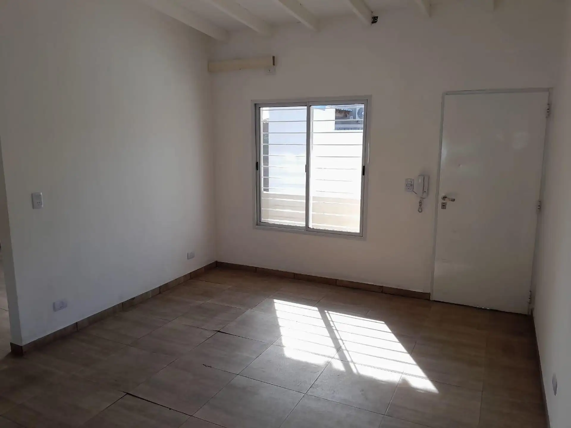 Departamento de 2 ambientes en Villa Ballester