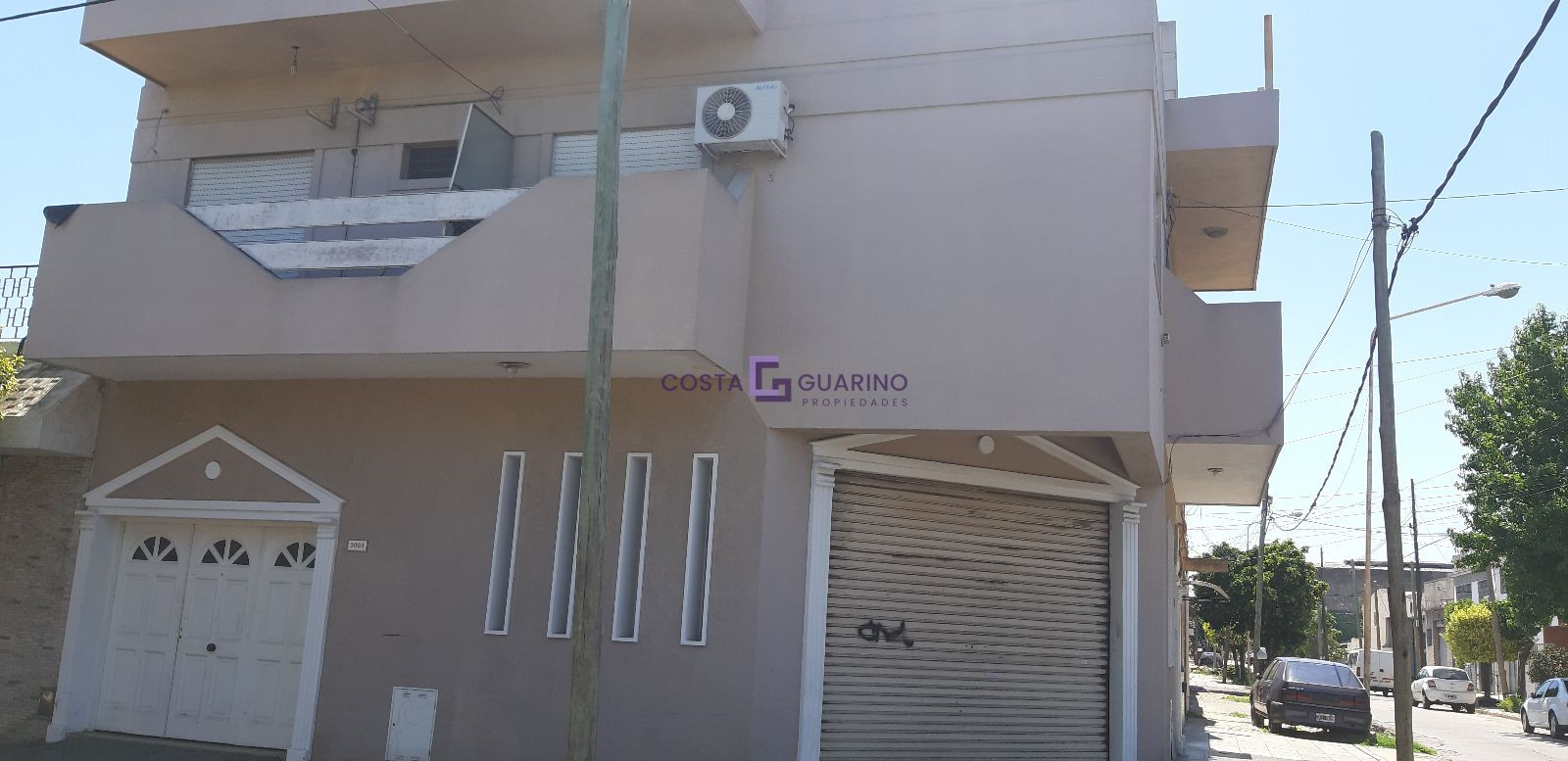 Apartamento de dois ambientes no térreo de frente em Lomas del Mirador