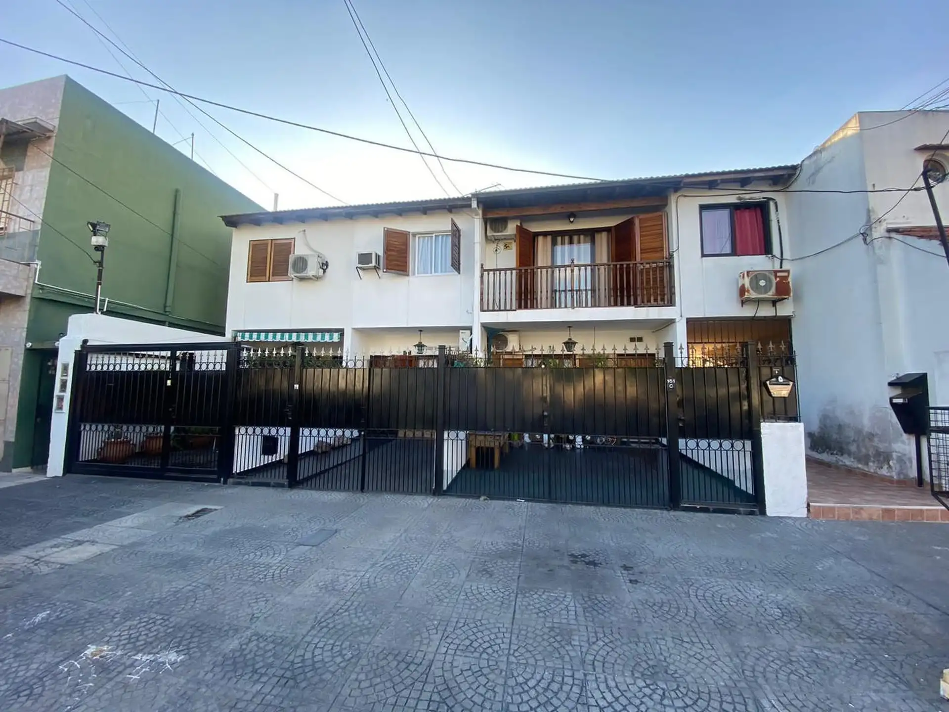 Duplex house in La Matanza