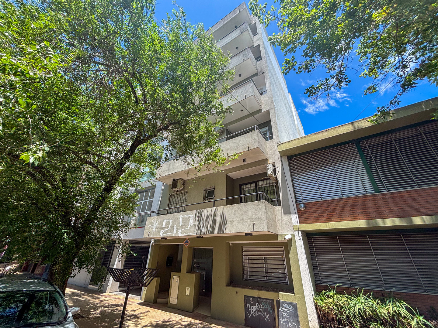 Departamento de 2 ambientes contrafrente en Buenos Aires