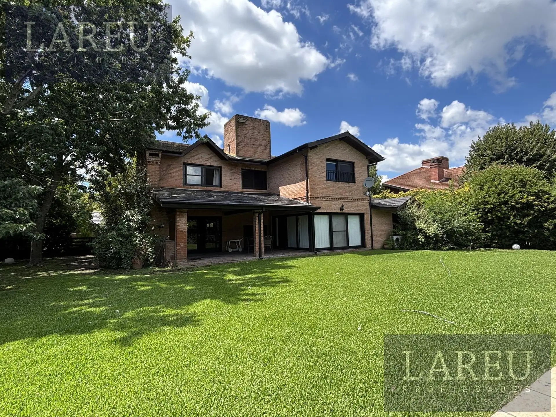 Four-bedroom house for rent in La Delfina, Pilar