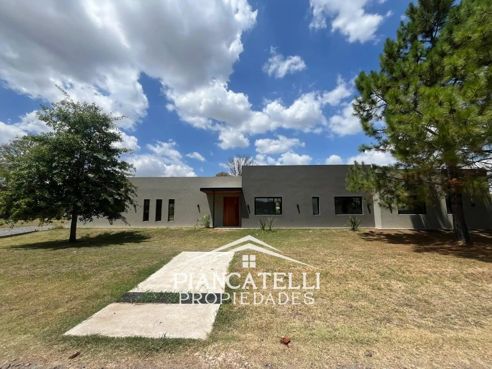 Casa nova com 3 quartos em Barrio La Elina, Luján