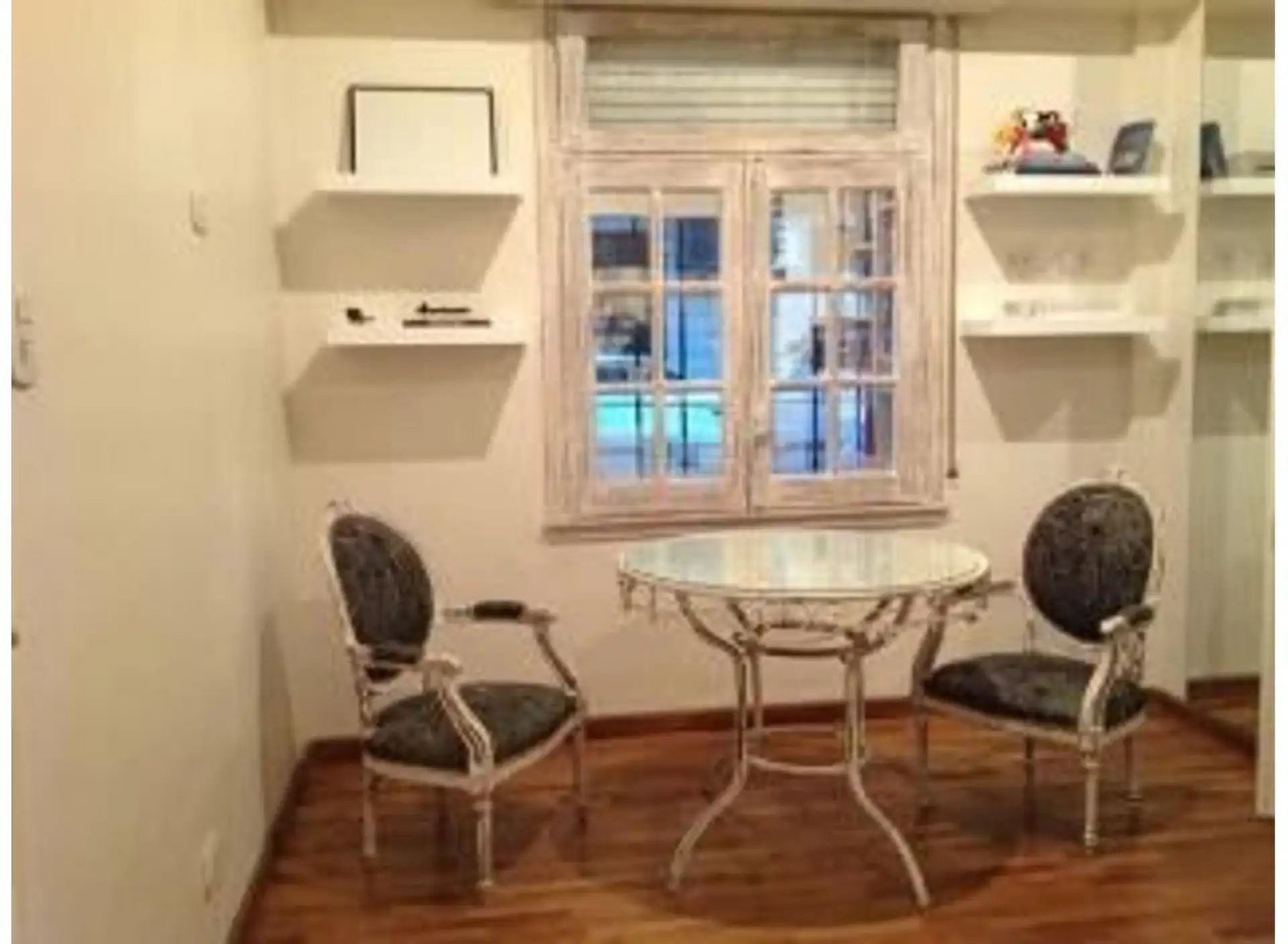 Studio mobiliado no térreo em Recoleta