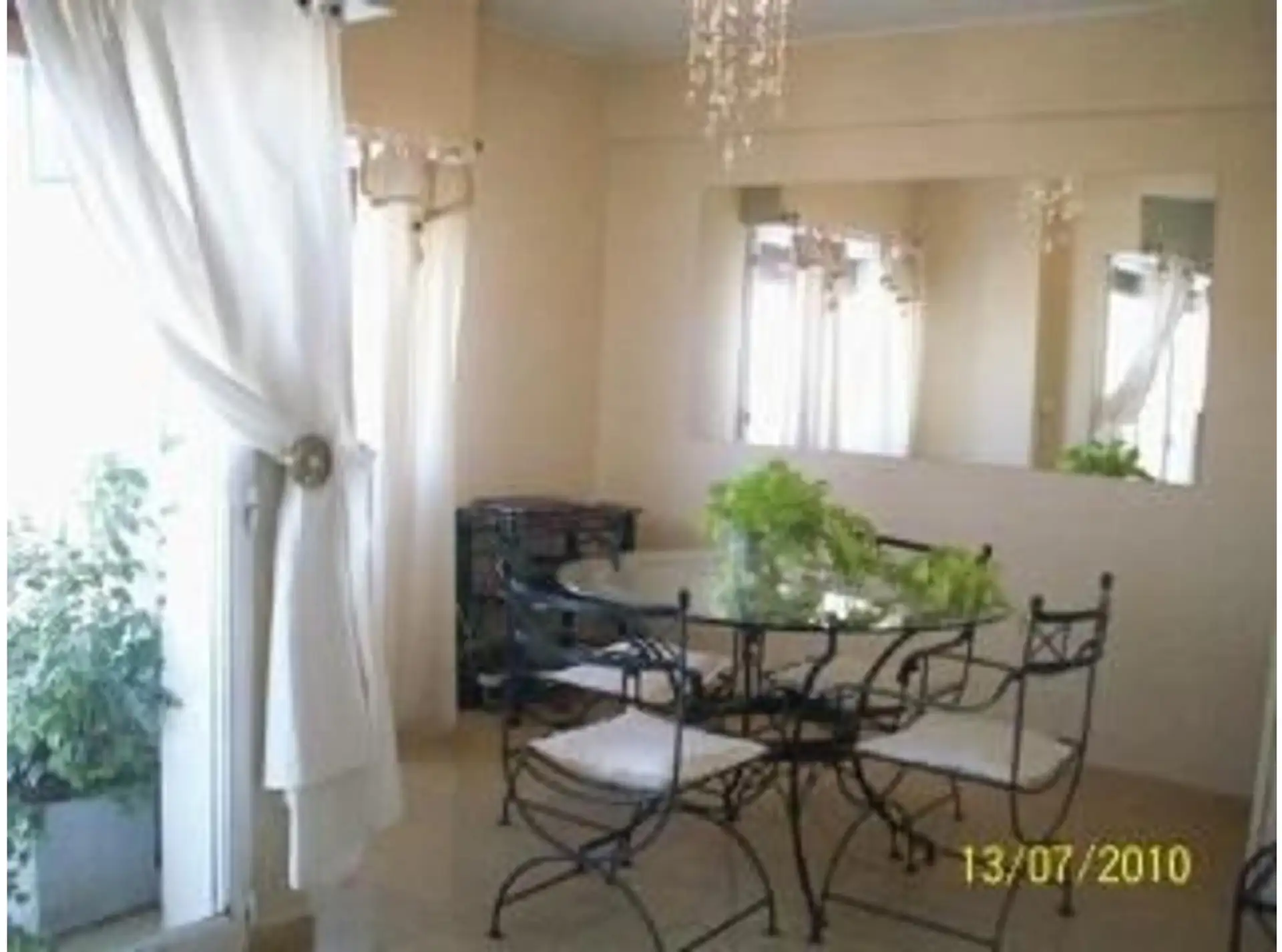 Departamento de 3 dormitorios amoblado en Coghlan