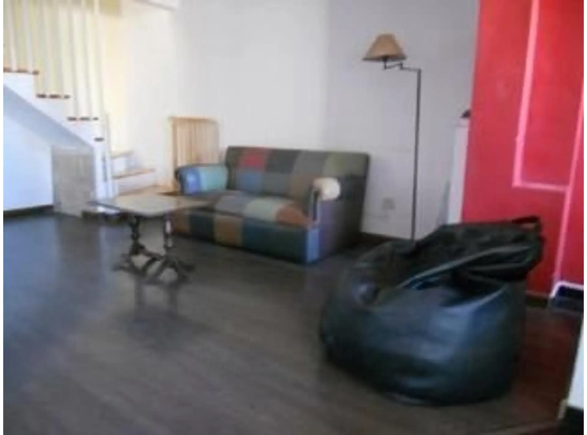 Apartamento de 3 dormitórios em Balvanera de duas plantas mobiliado