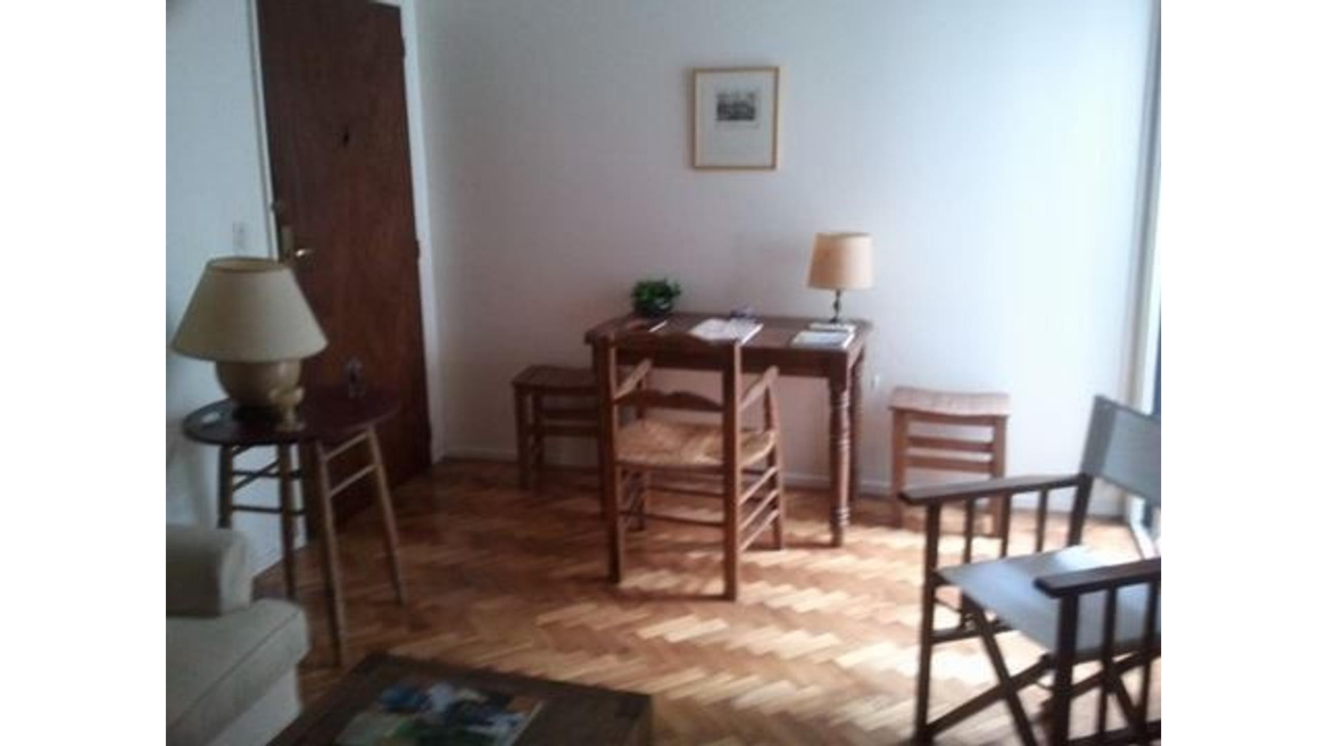 Apartamento de dois ambientes mobiliado em Recoleta