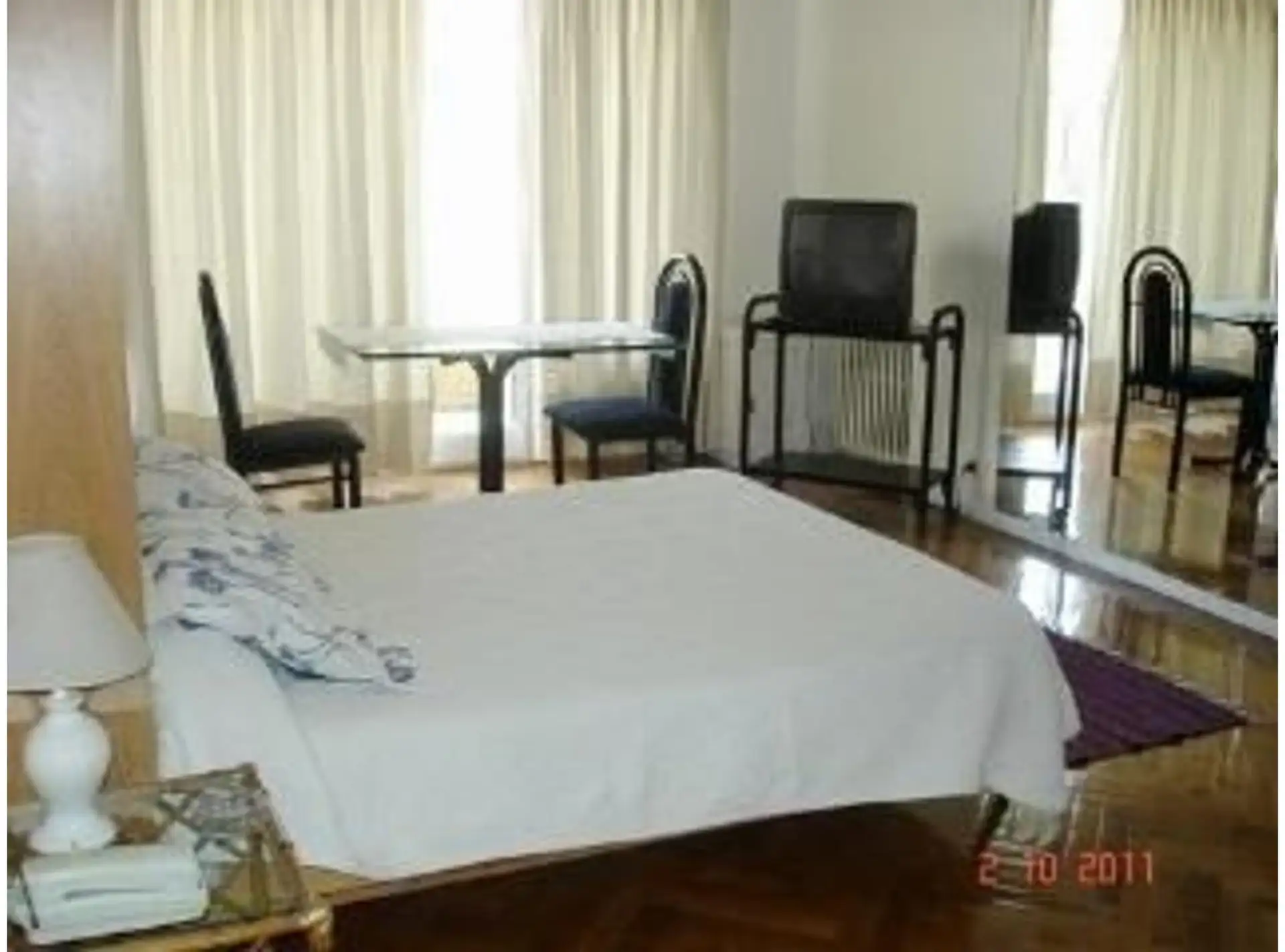 Departamento de 1 dormitorio con balcón al contrafrente en Retiro