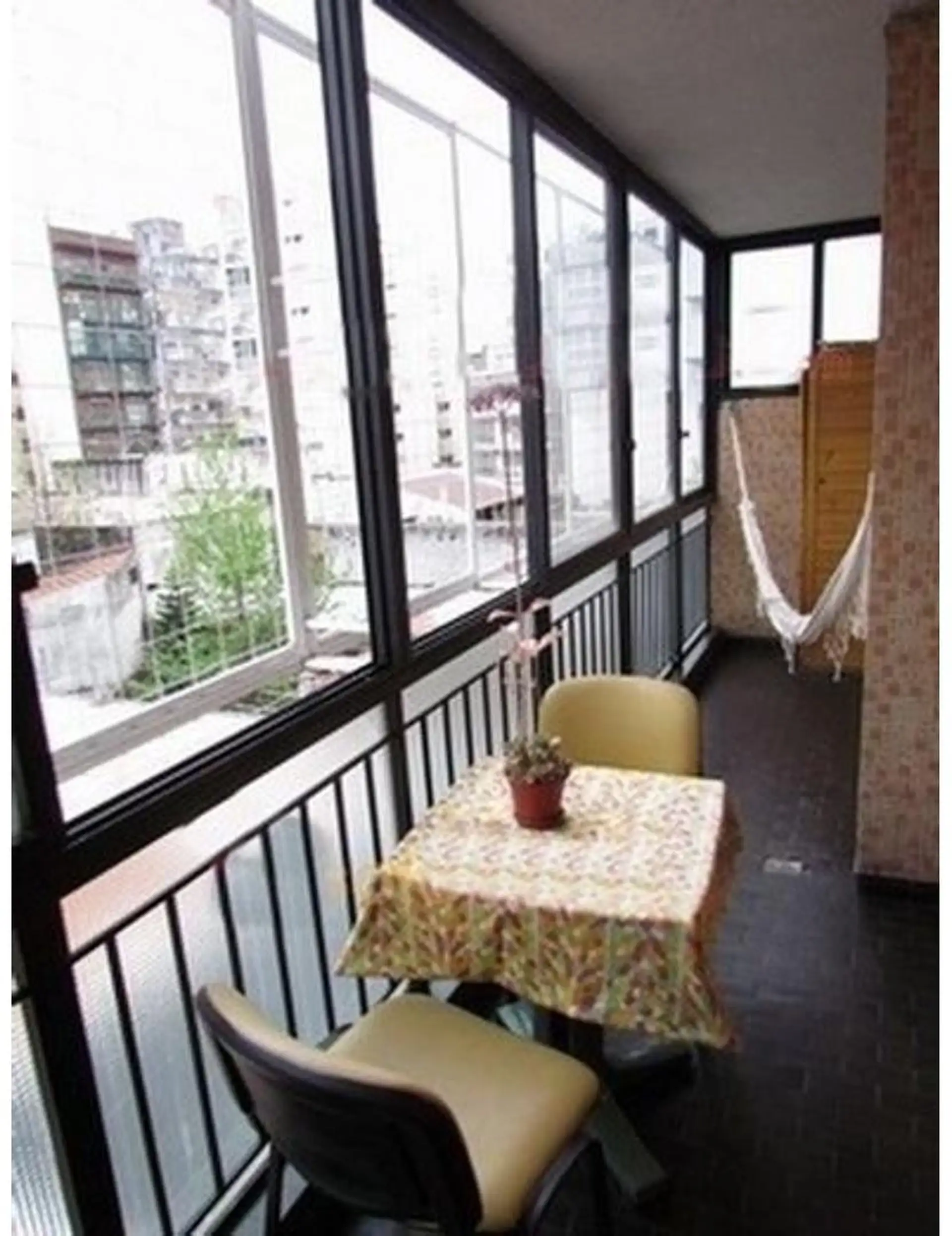 Departamento amoblado de 3 ambientes con balcón en Almagro