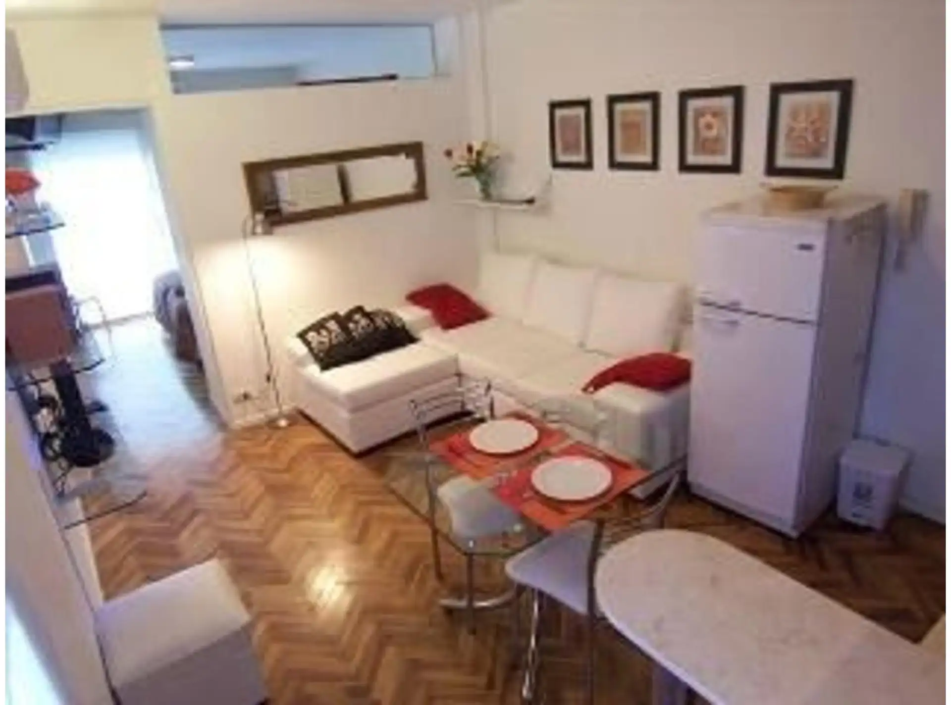 Apartamento de 2 ambientes com varanda em Recoleta