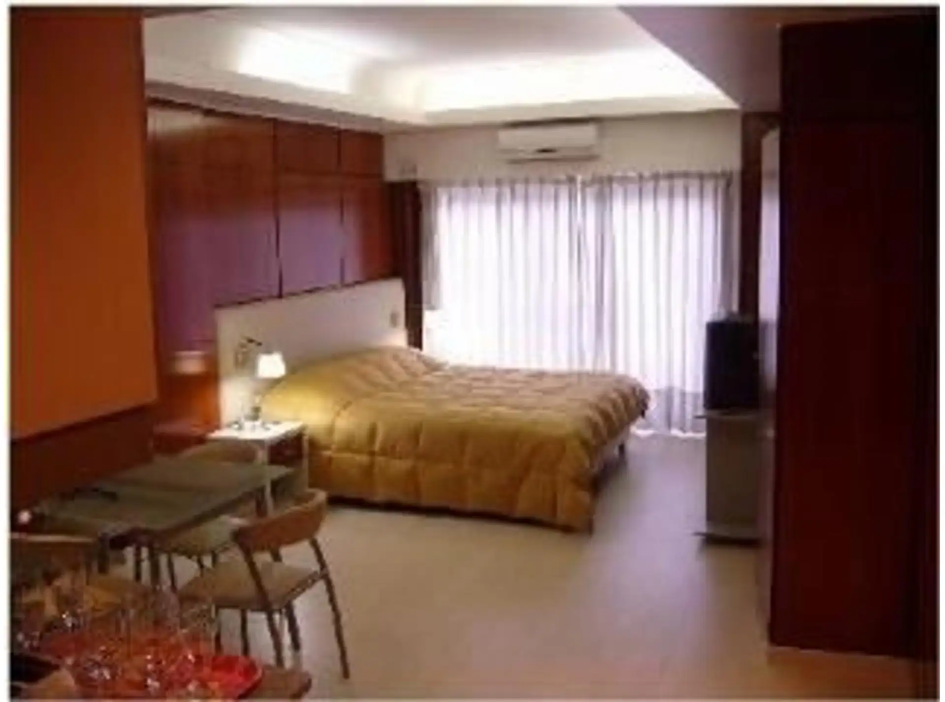Furnished studio apartment with balcony in Recoleta