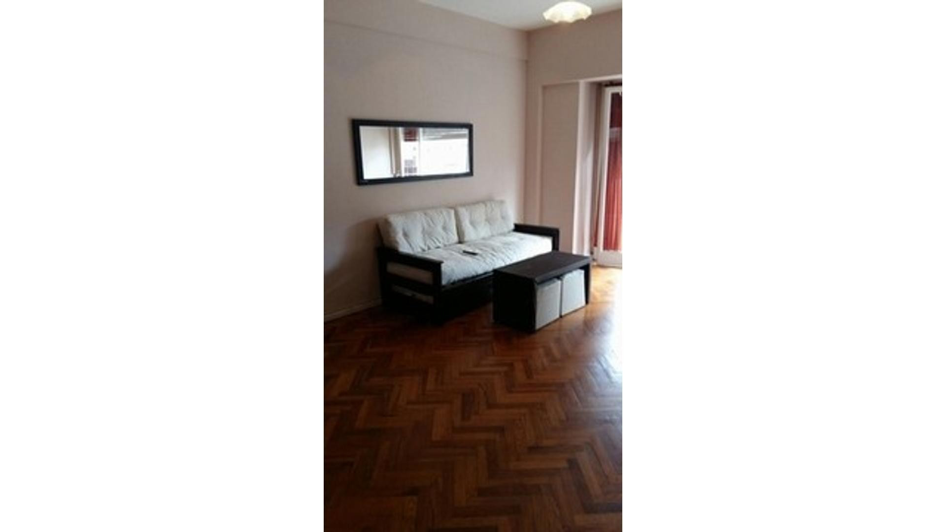 Departamento de 3 ambientes con dependencia en Balvanera