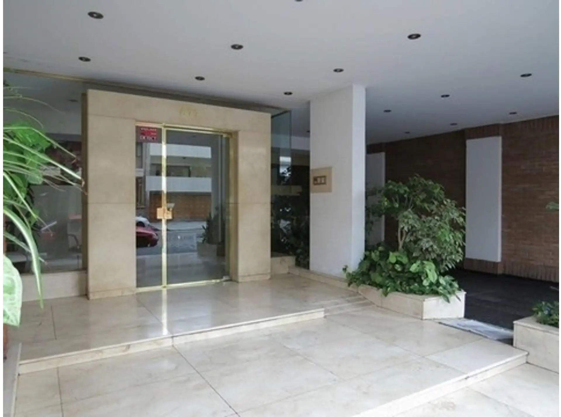 Departamento de 2 dormitorios con cochera en Caballito