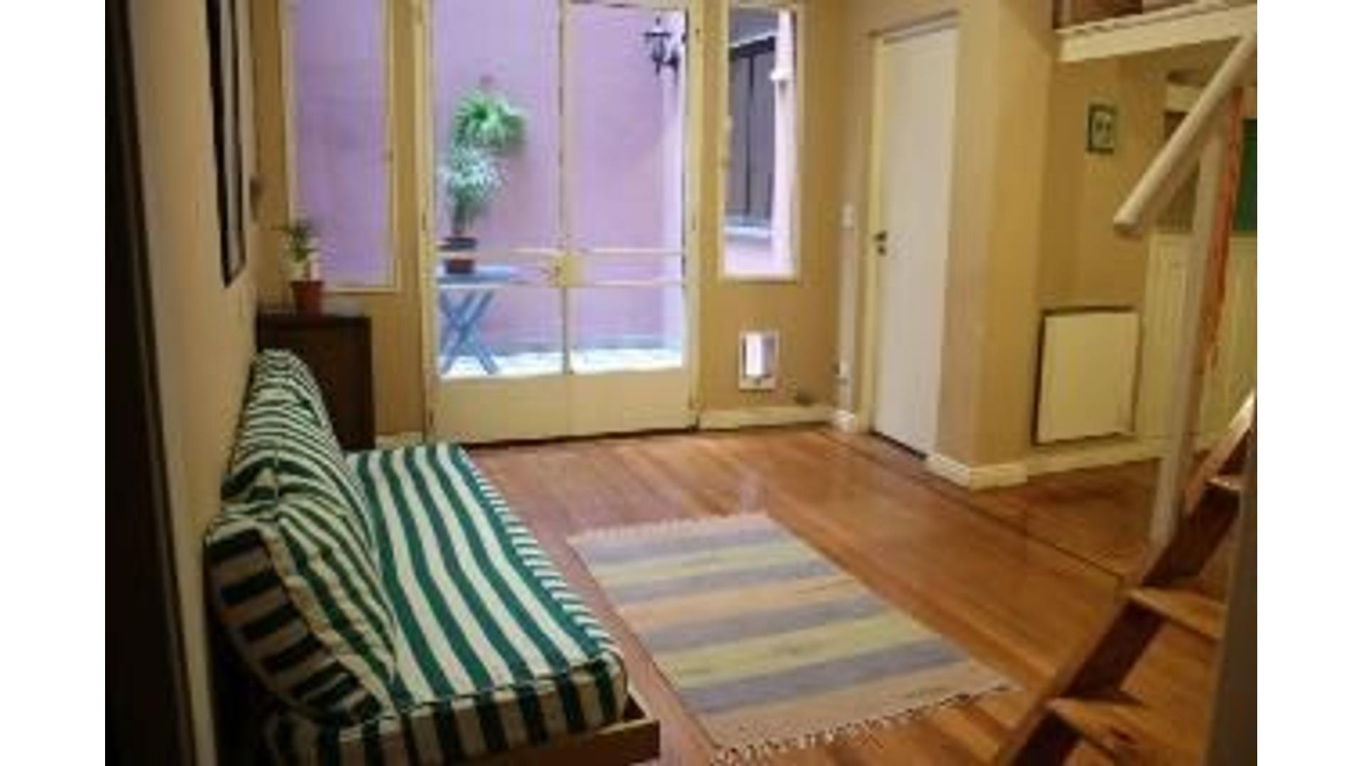 Furnished two-bedroom ground-floor apartment in Balvanera