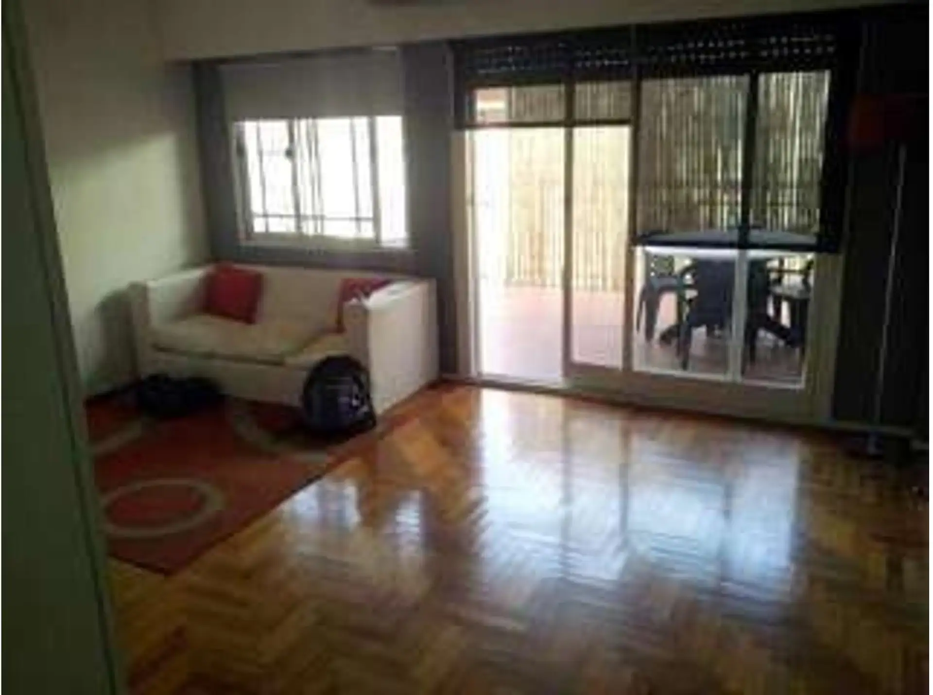 Departamento de 2 dormitorios con balcón terraza en Caballito