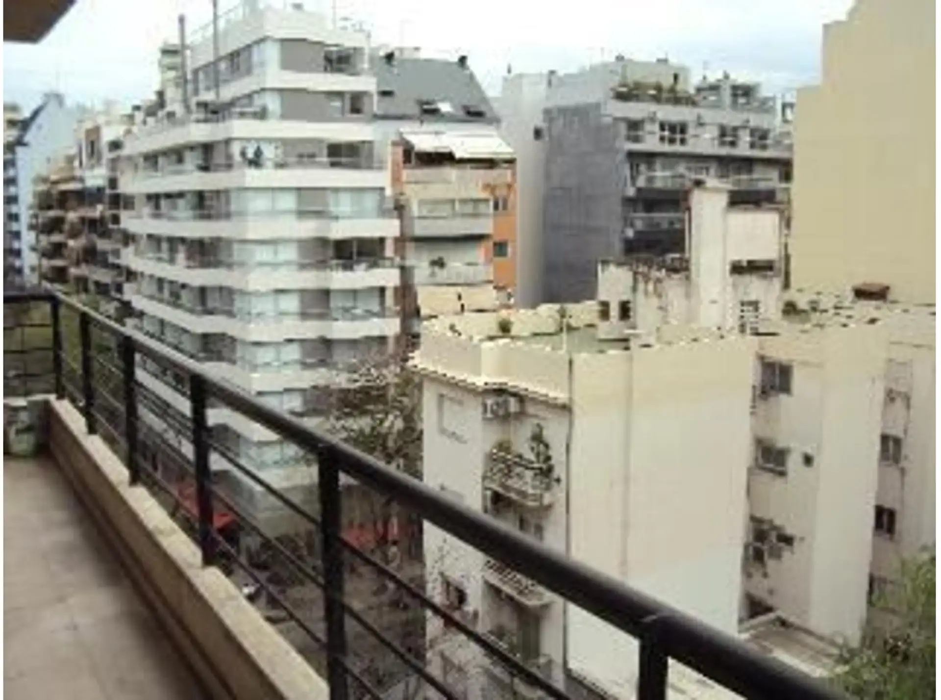 Apartamento de dois ambientes com varanda em Palermo