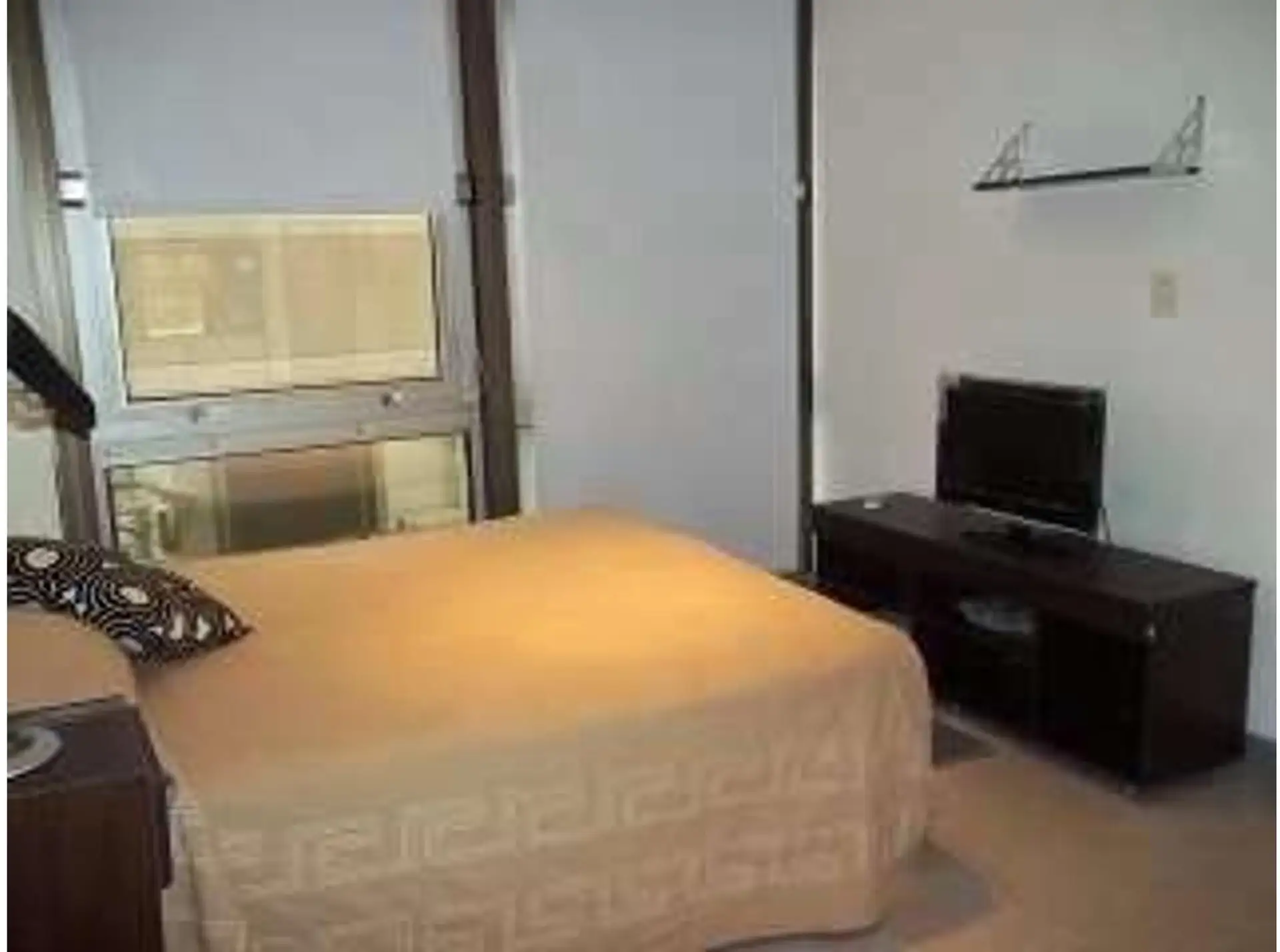 Квартира с 1 спальней в San Nicolás с внутренним двориком