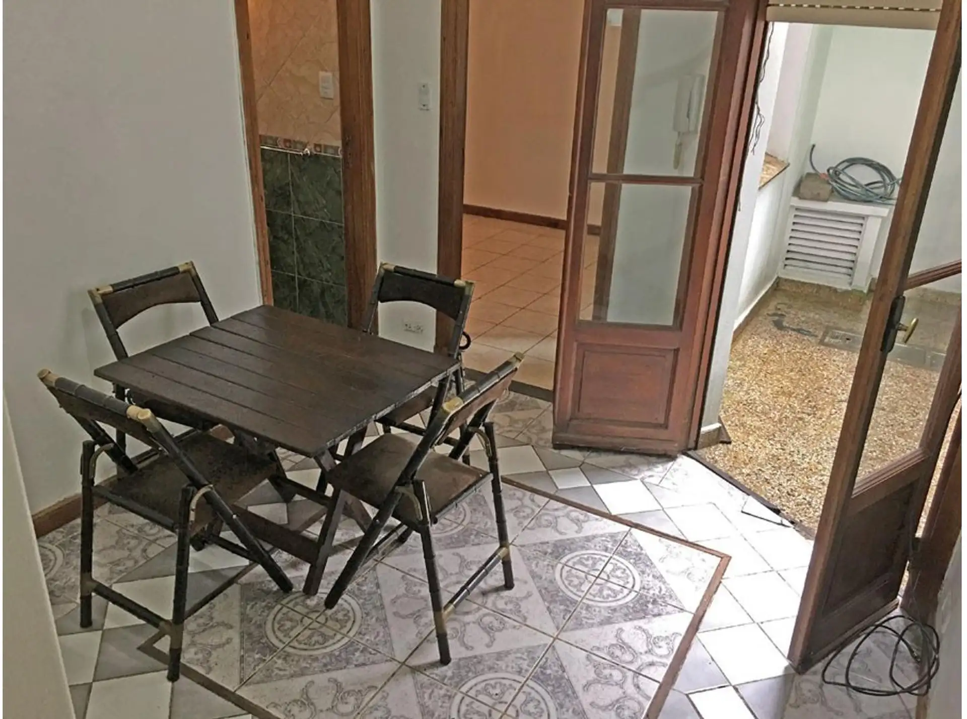 Departamento de 3 ambientes amoblado con patio en San Telmo