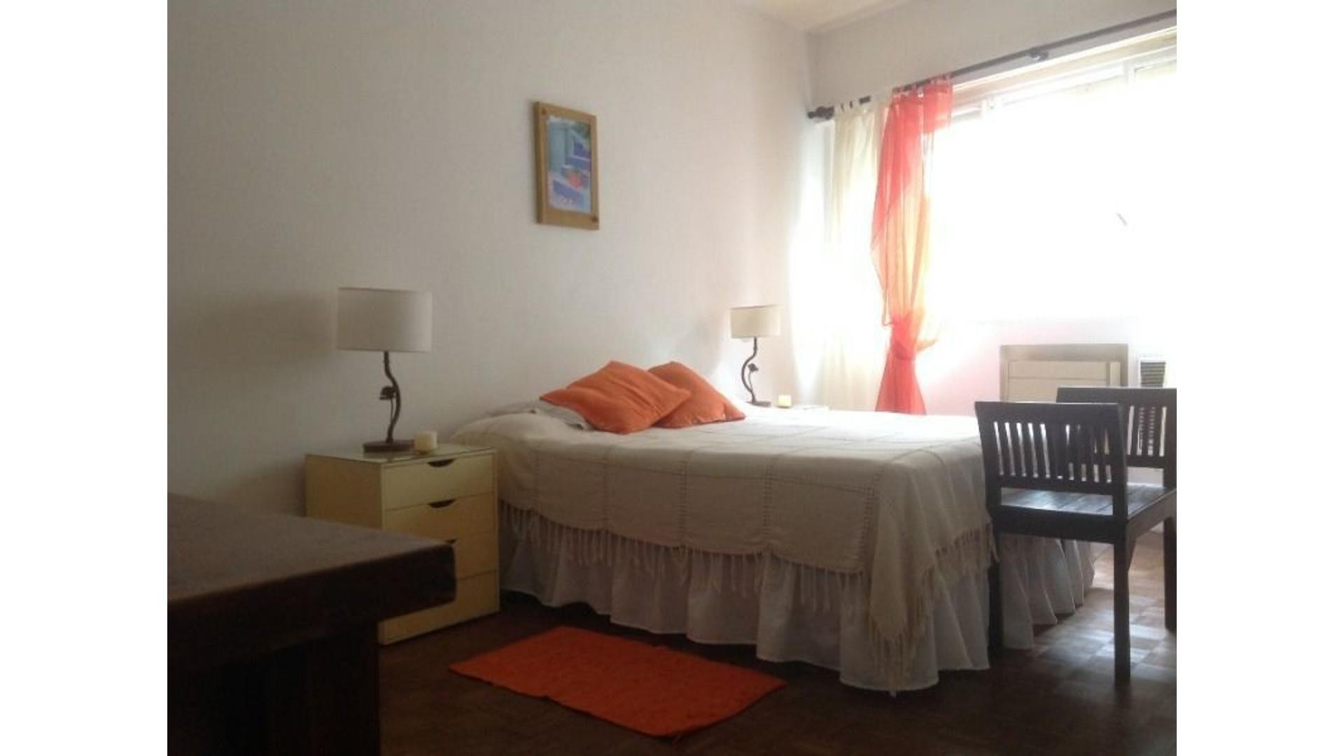 Furnished studio apartment in Recoleta