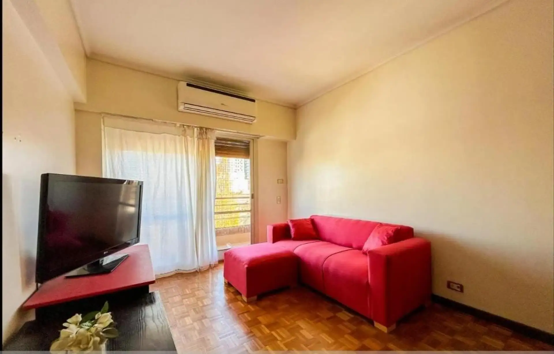 Furnished three-bedroom apartment in Núñez
