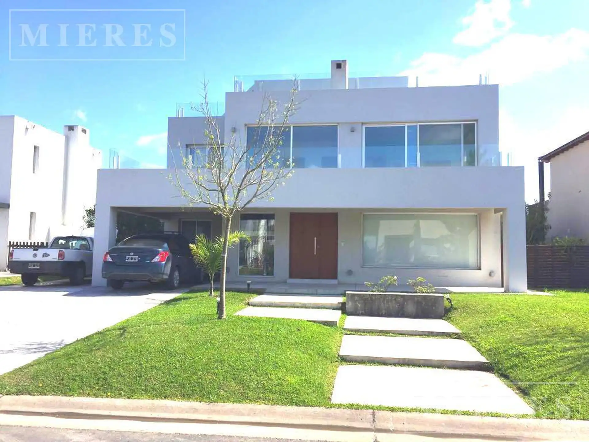 Furnished four-bedroom house in Nordelta, Tigre