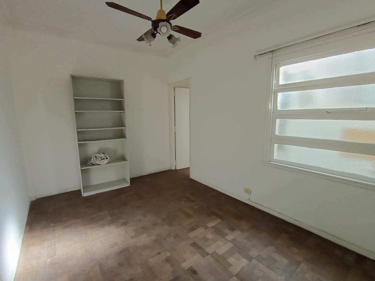 Apartamento de dois quartos de frente em Caballito