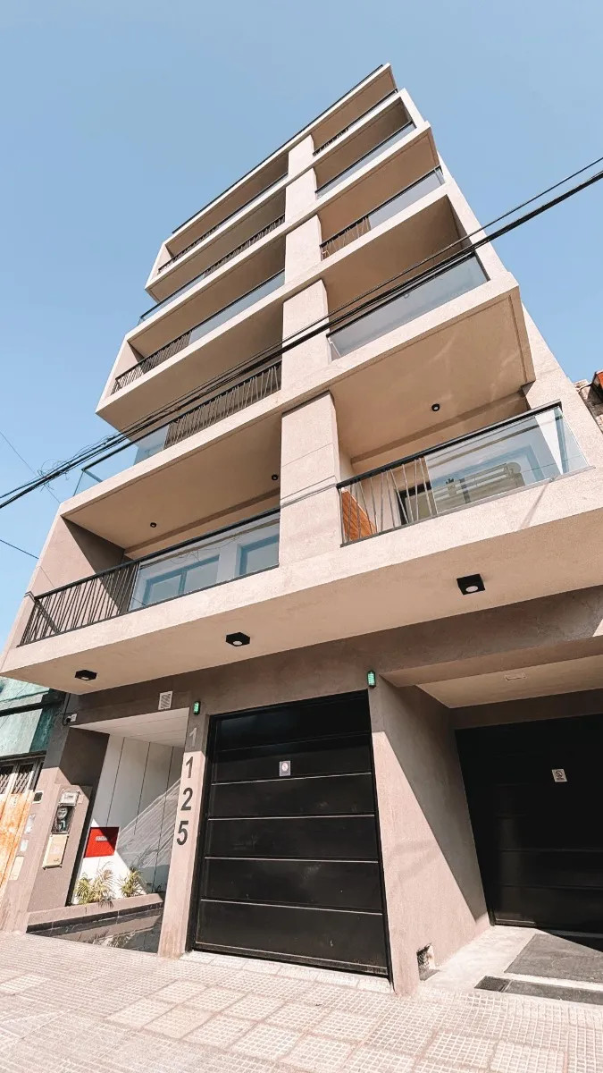 1-комнатная квартира с балконом в Mataderos