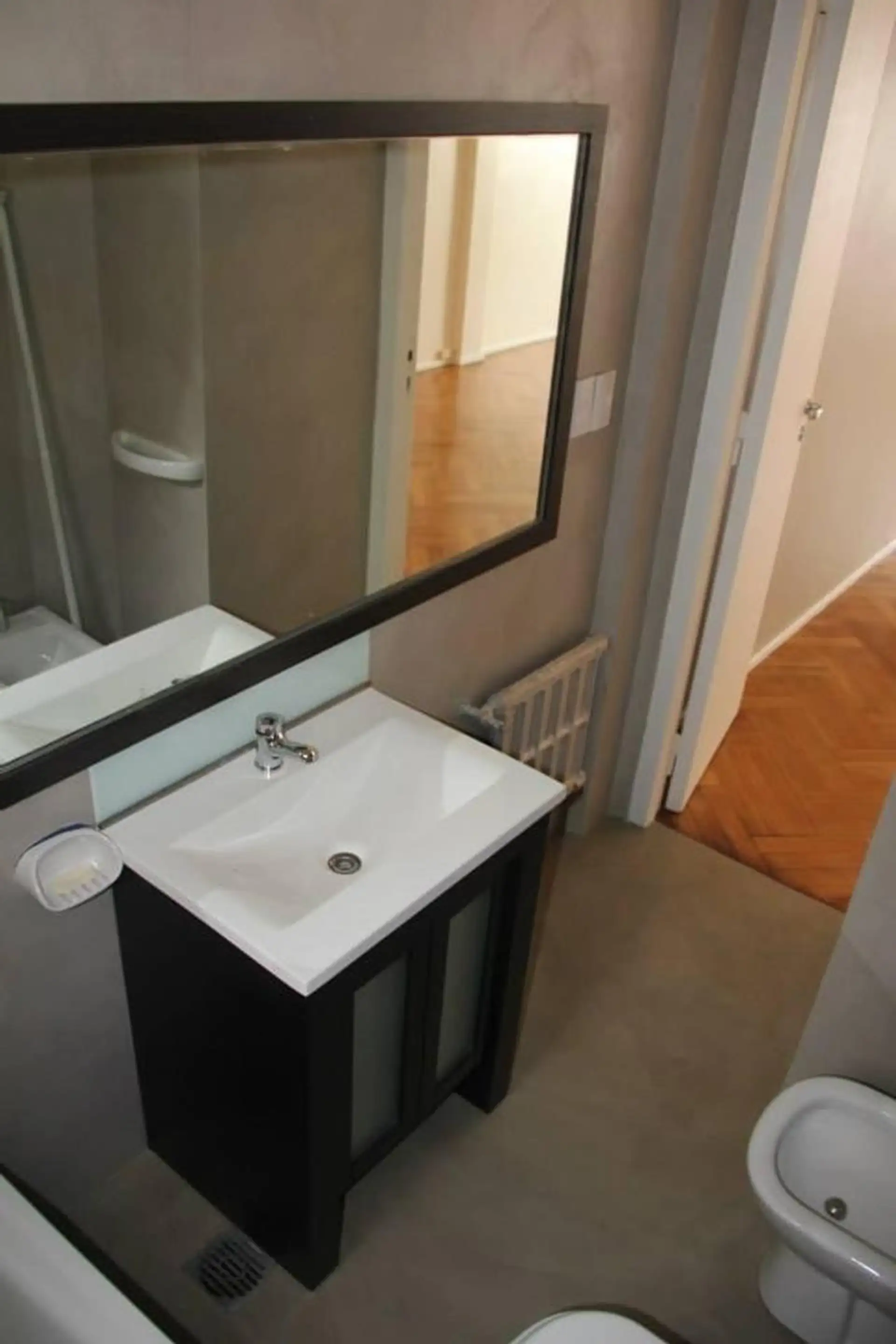 Kitnet de fundos (estúdio) para aluguel temporário em Recoleta