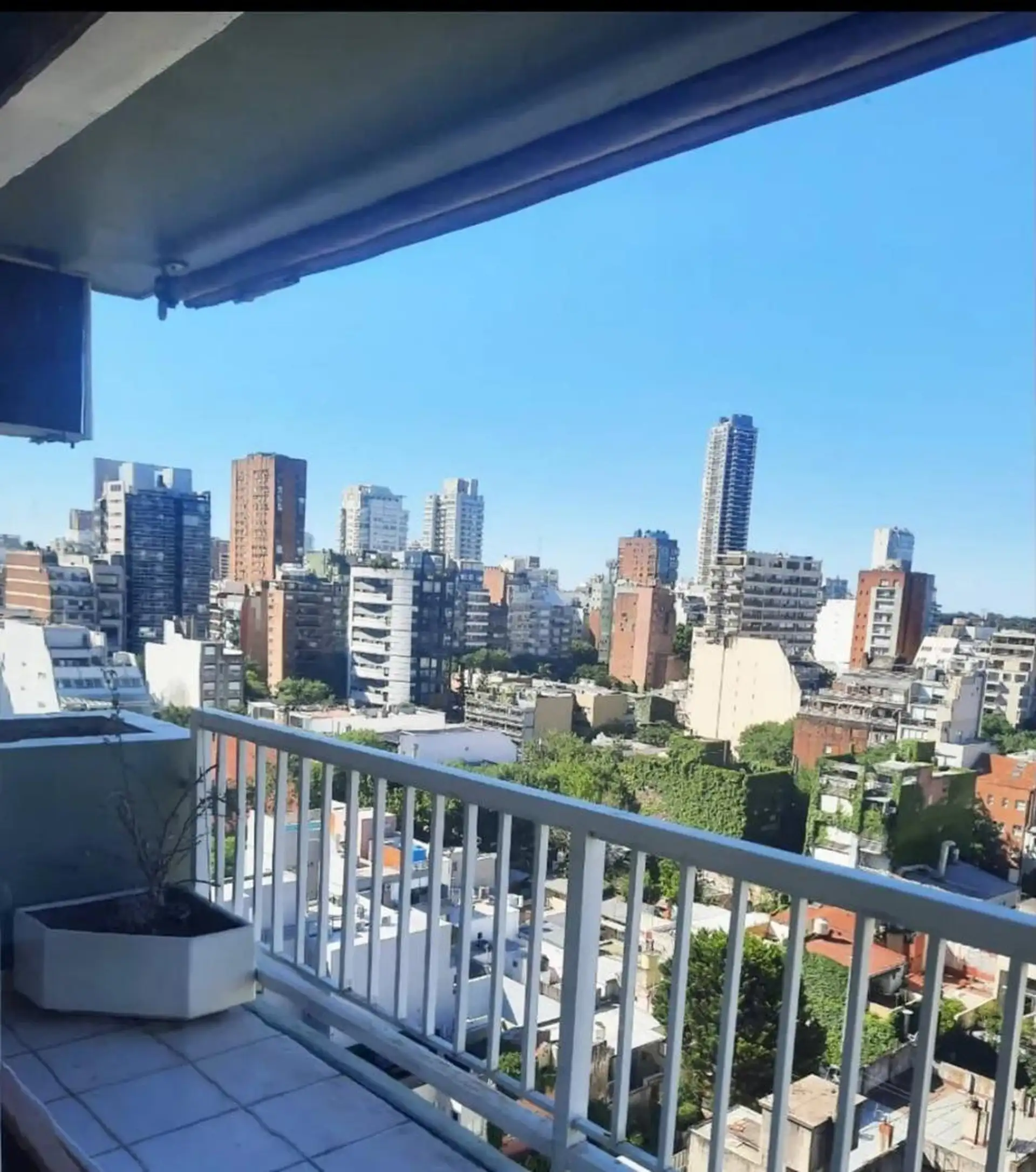 Departamento de 4 dormitorios con terraza en Colegiales