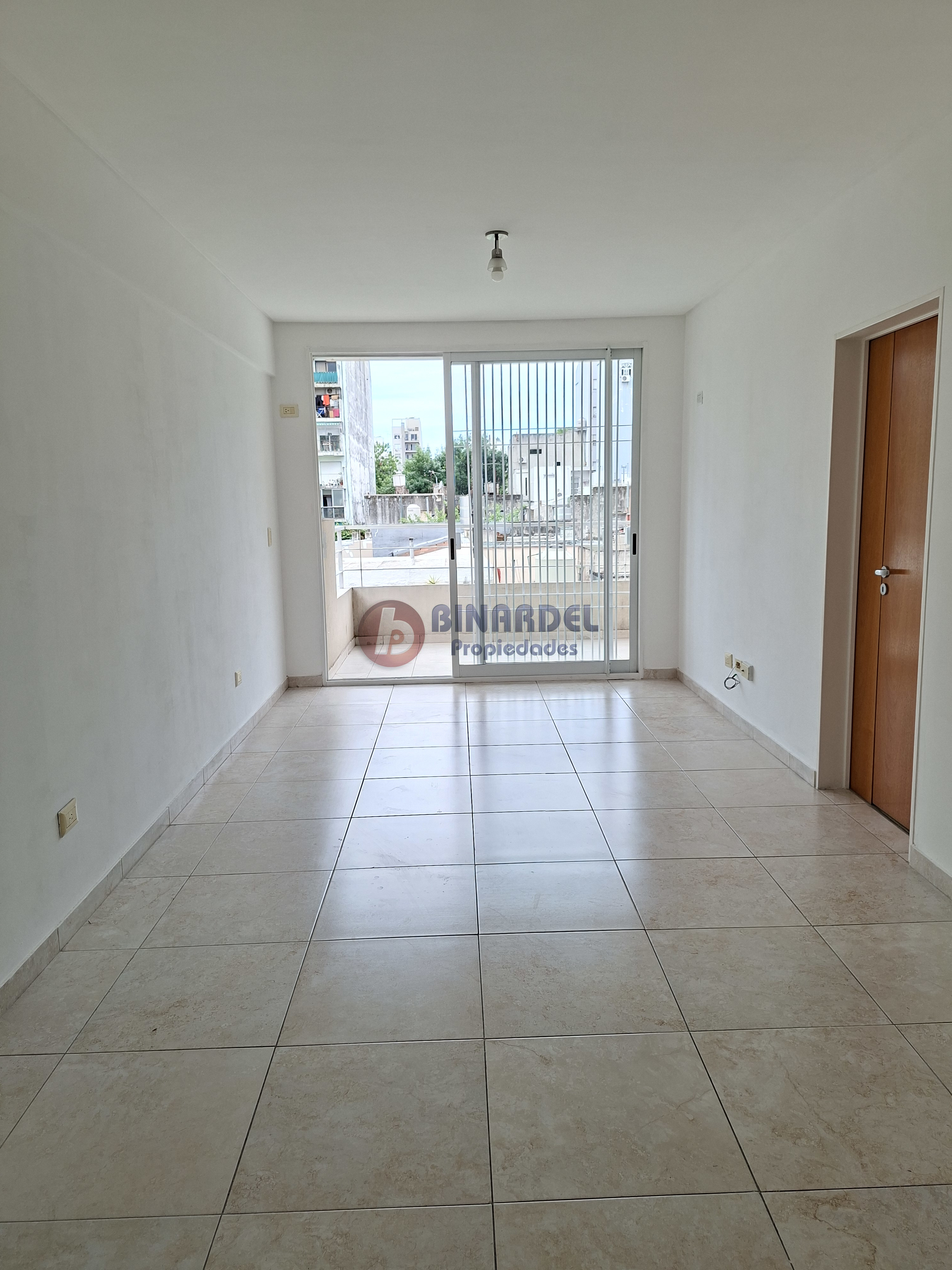 Monoambiente con balcón en Villa Santa Rita