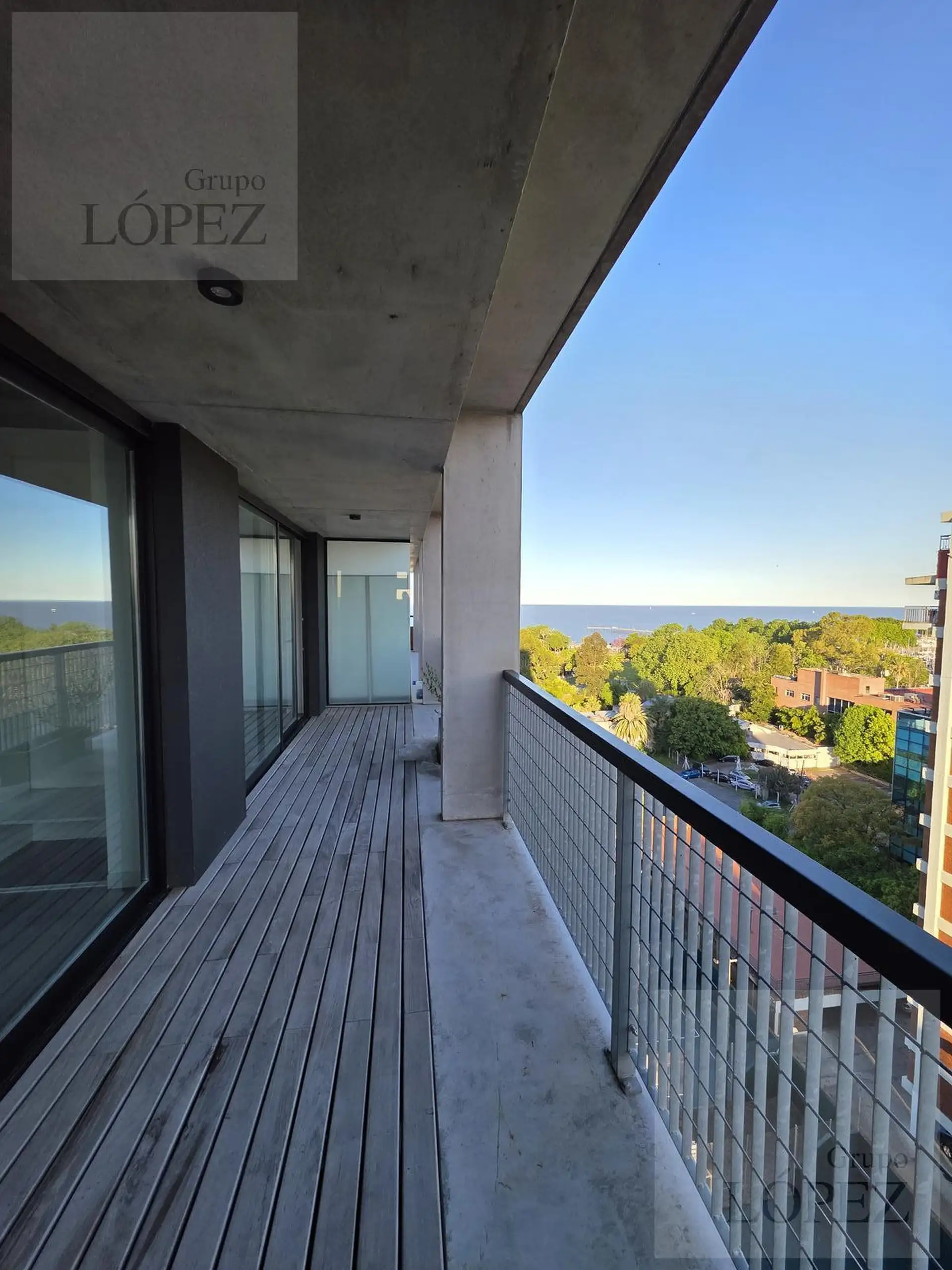 Квартира с 2 комнатами и видом на реку в Olivos