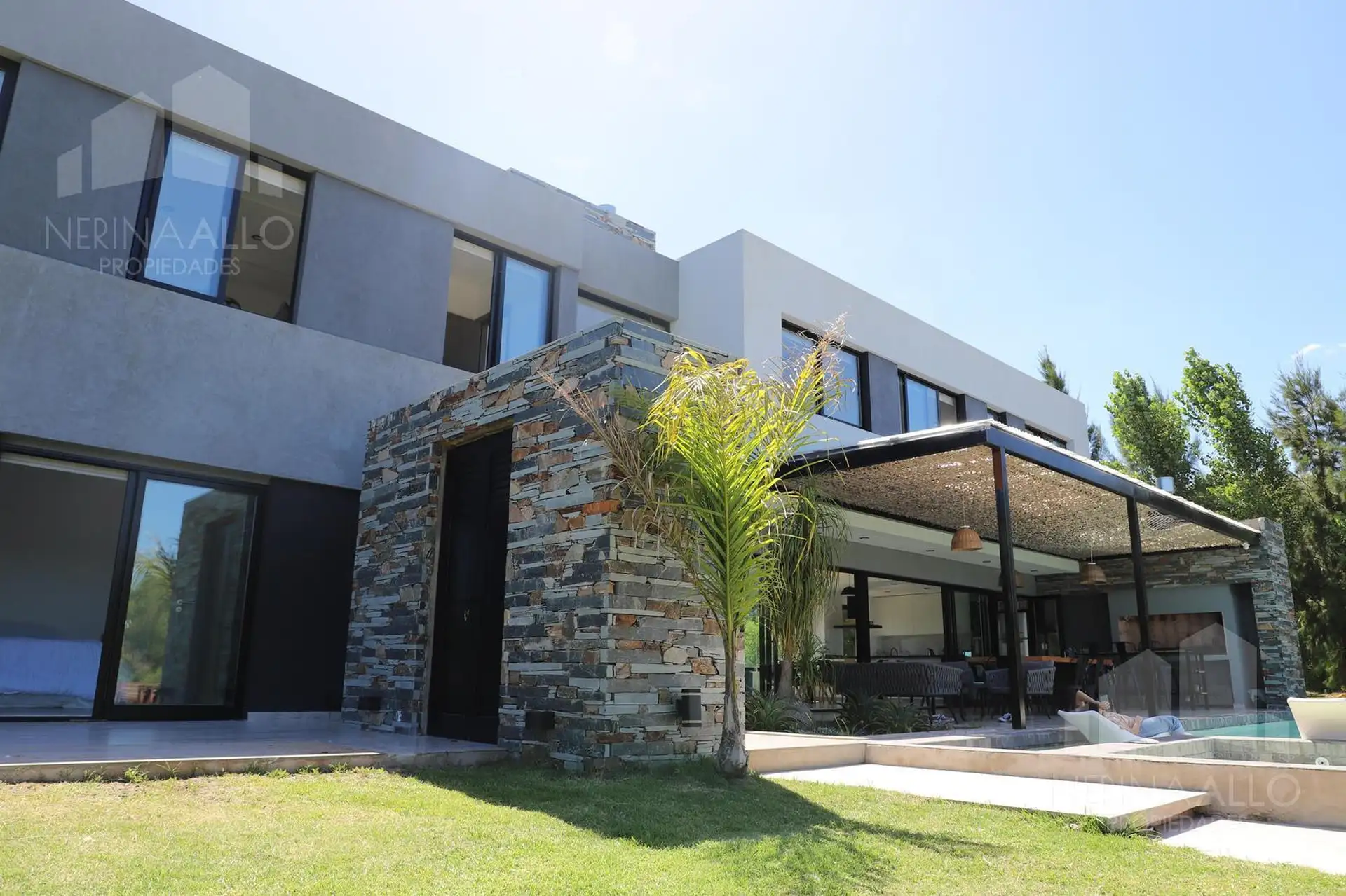 Дом с 5 спальнями в Tigre (Isla del Este)