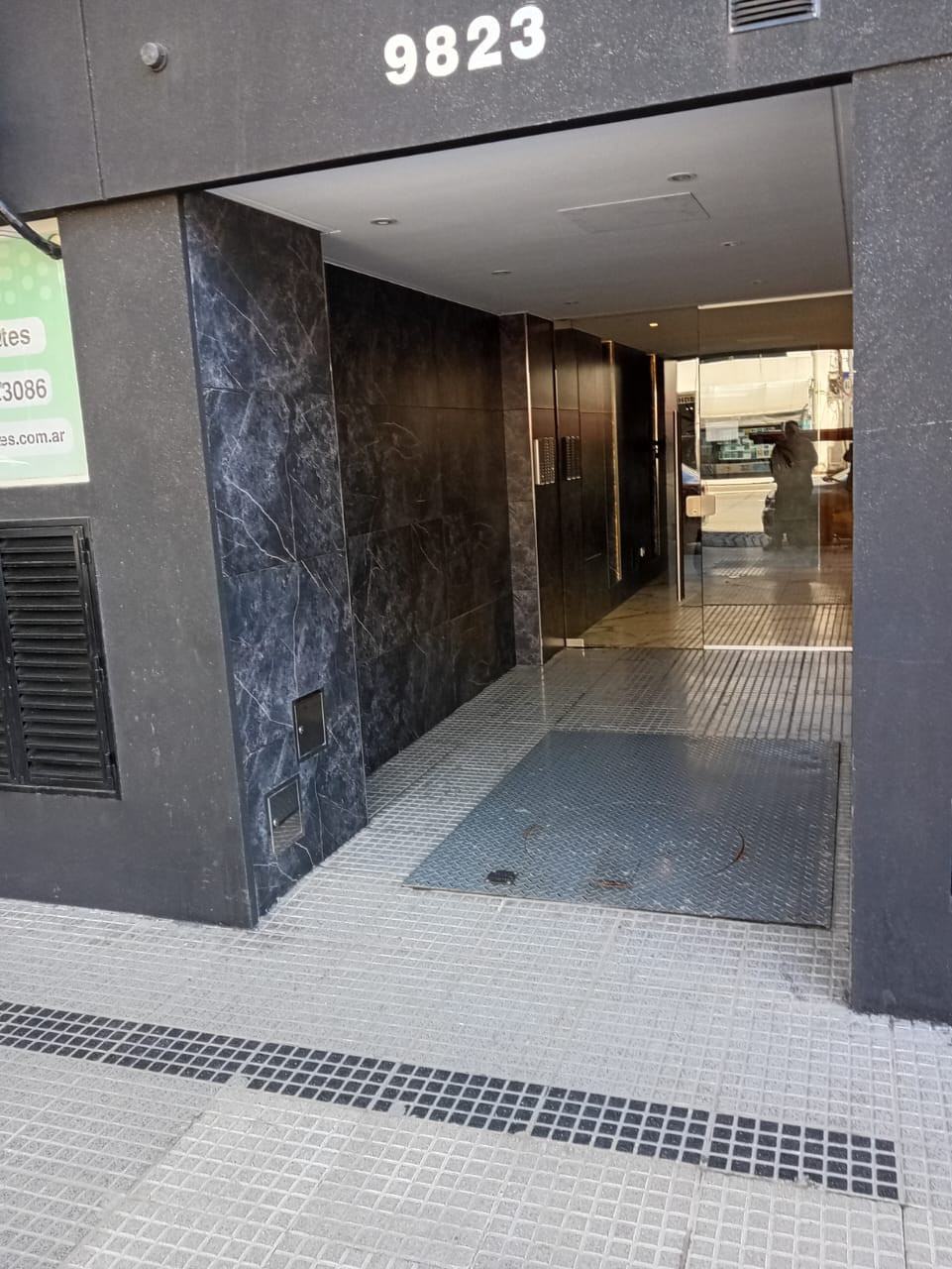 Новая двухкомнатная квартира с мебелью в Villa Luro